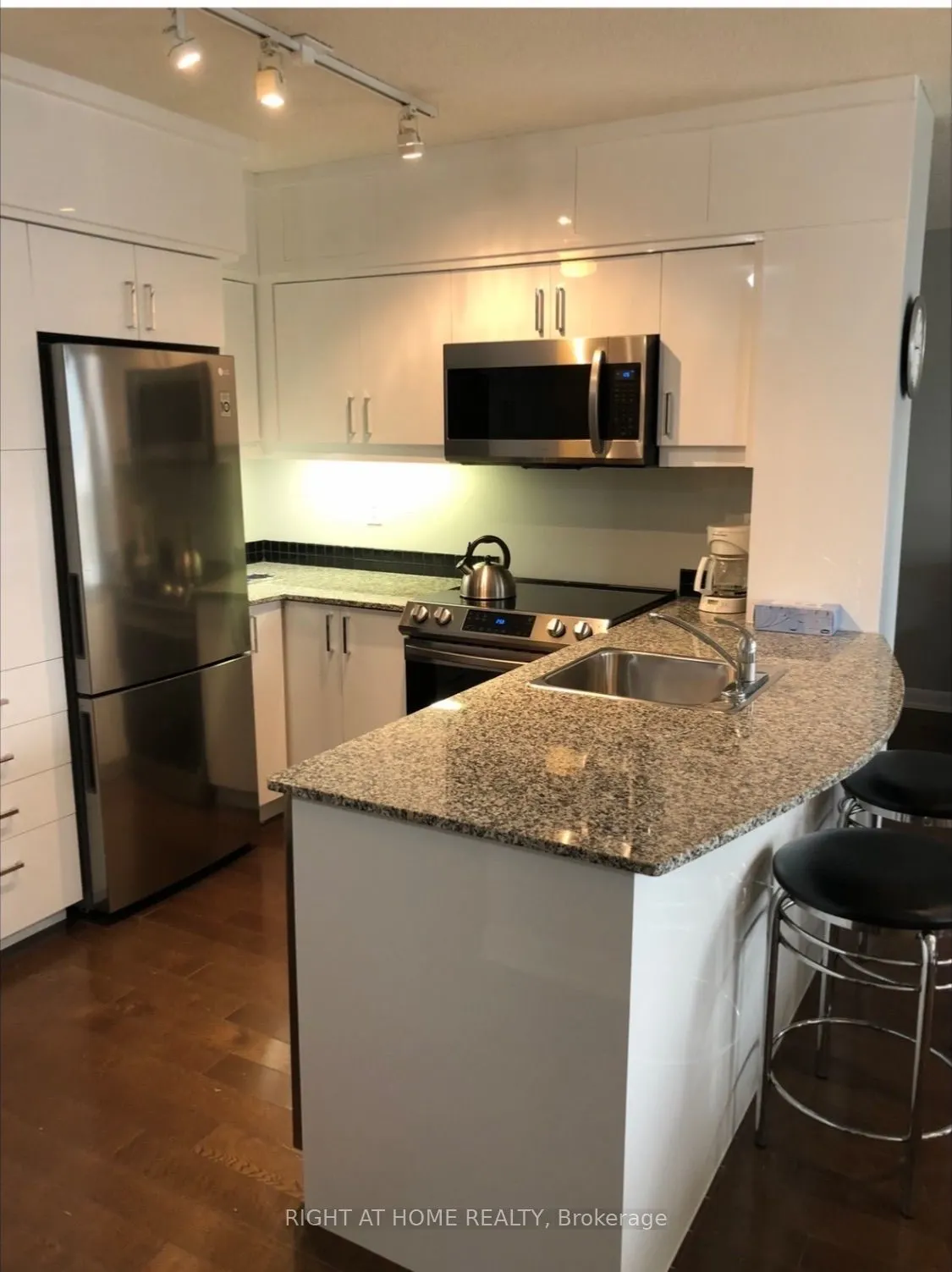 33 Sheppard Avenue E #2105