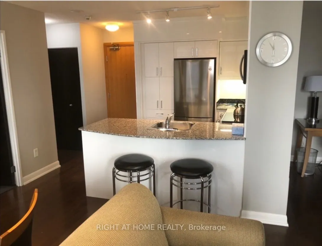 33 Sheppard Avenue E #2105