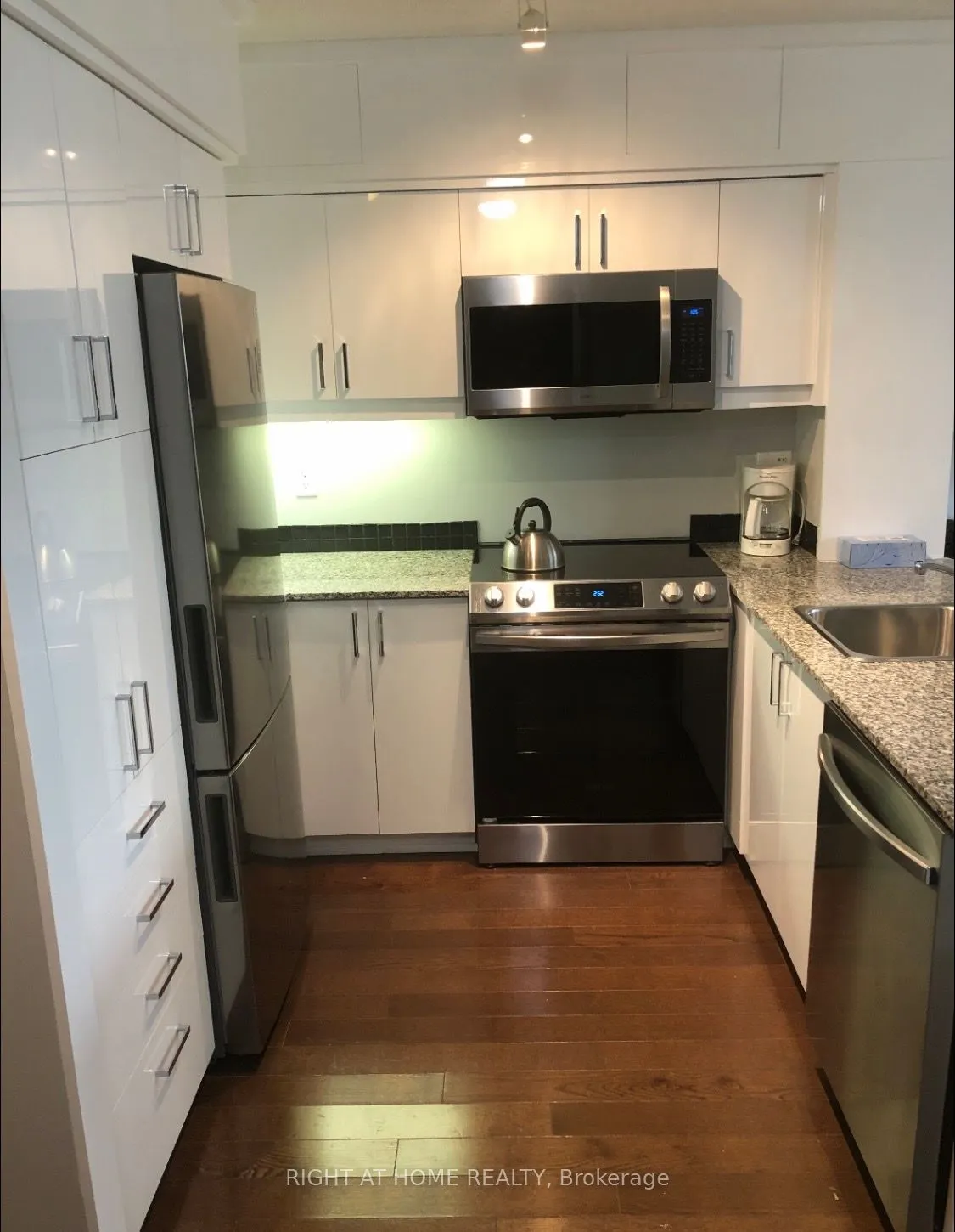 33 Sheppard Avenue E #2105