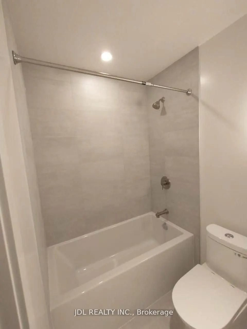 110 Broadway Avenue #1107