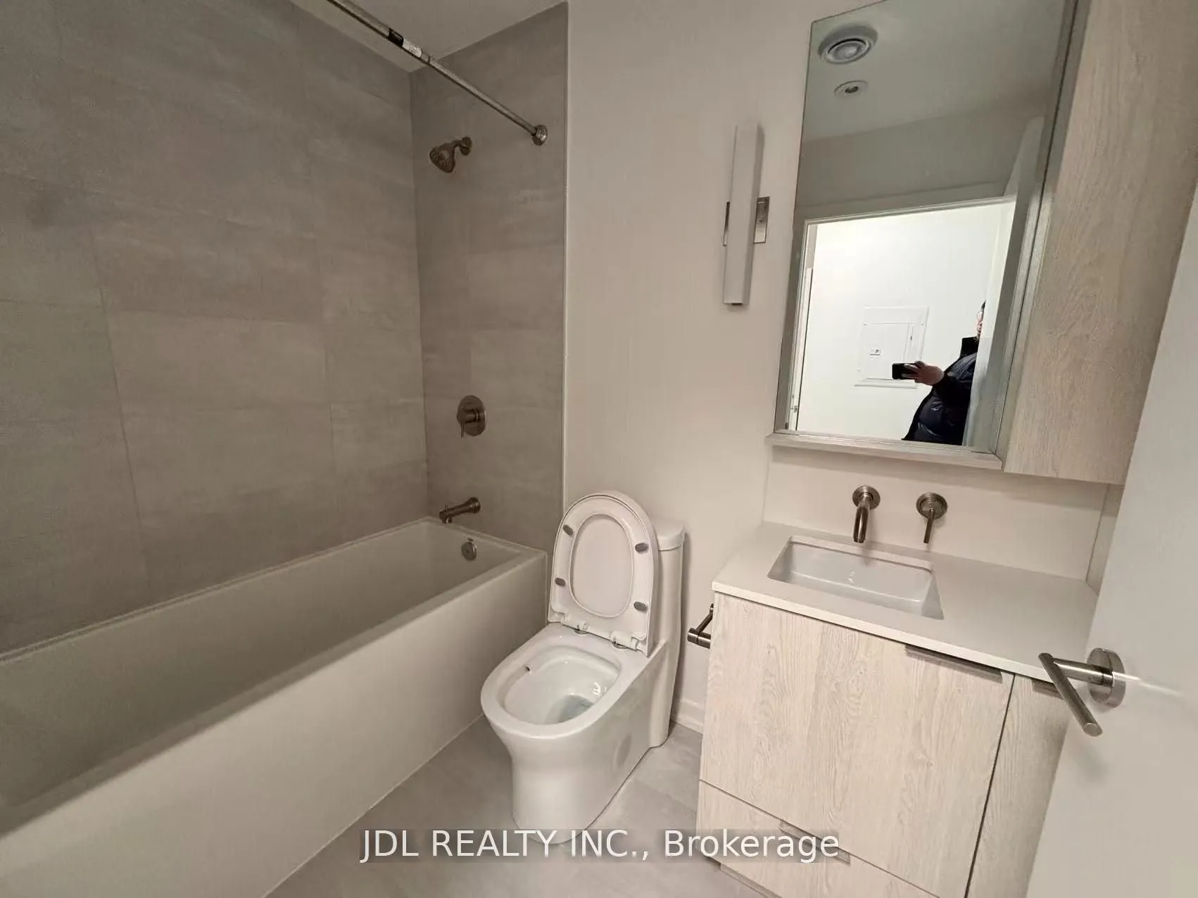 110 Broadway Avenue #1107