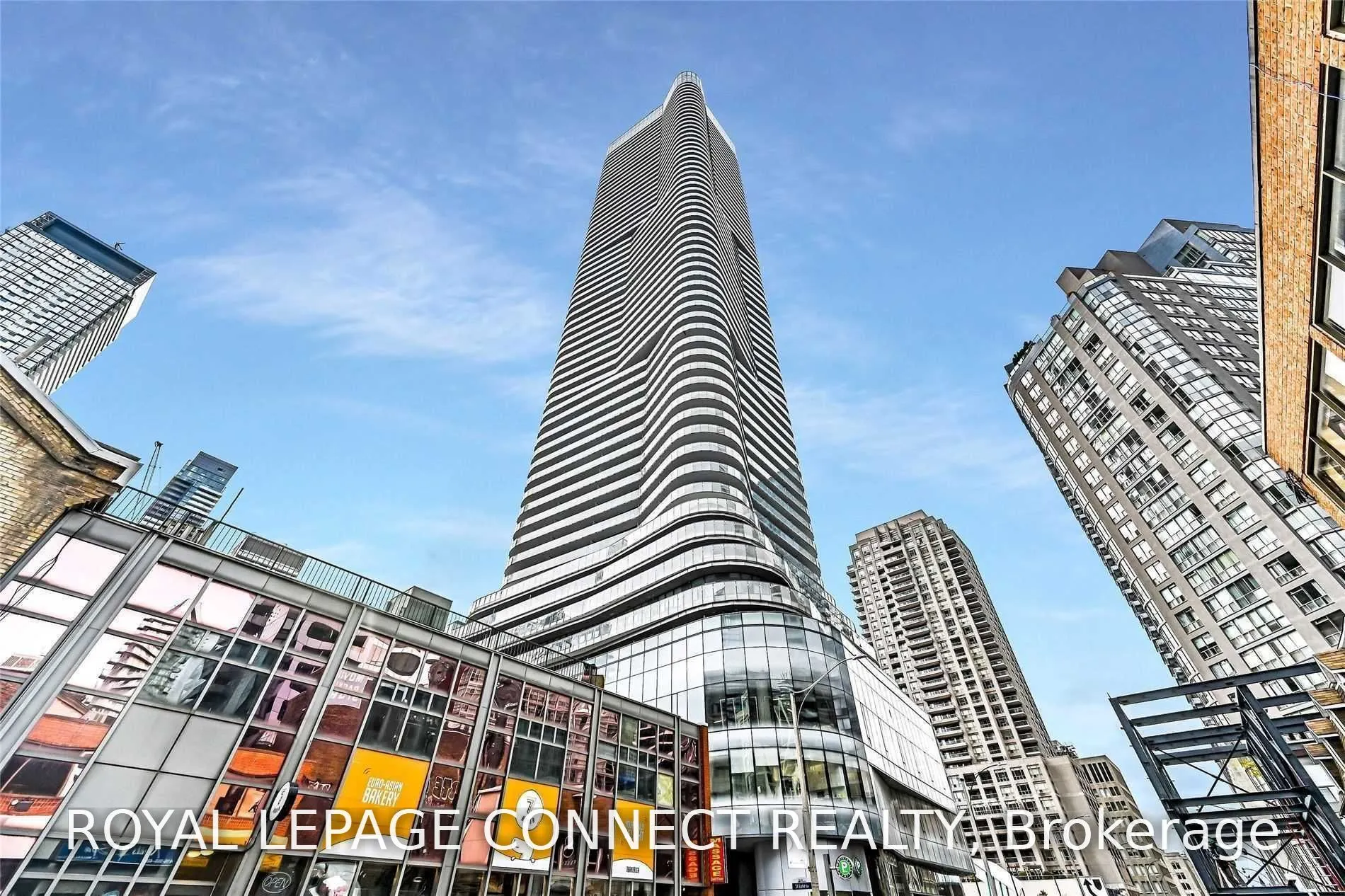 11 Wellesley Street W #803