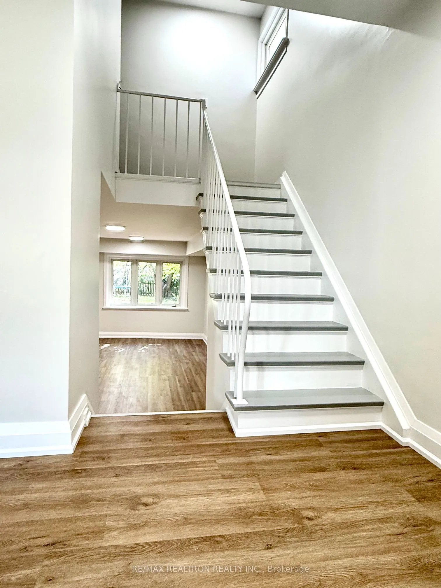 447 Glengrove Avenue W