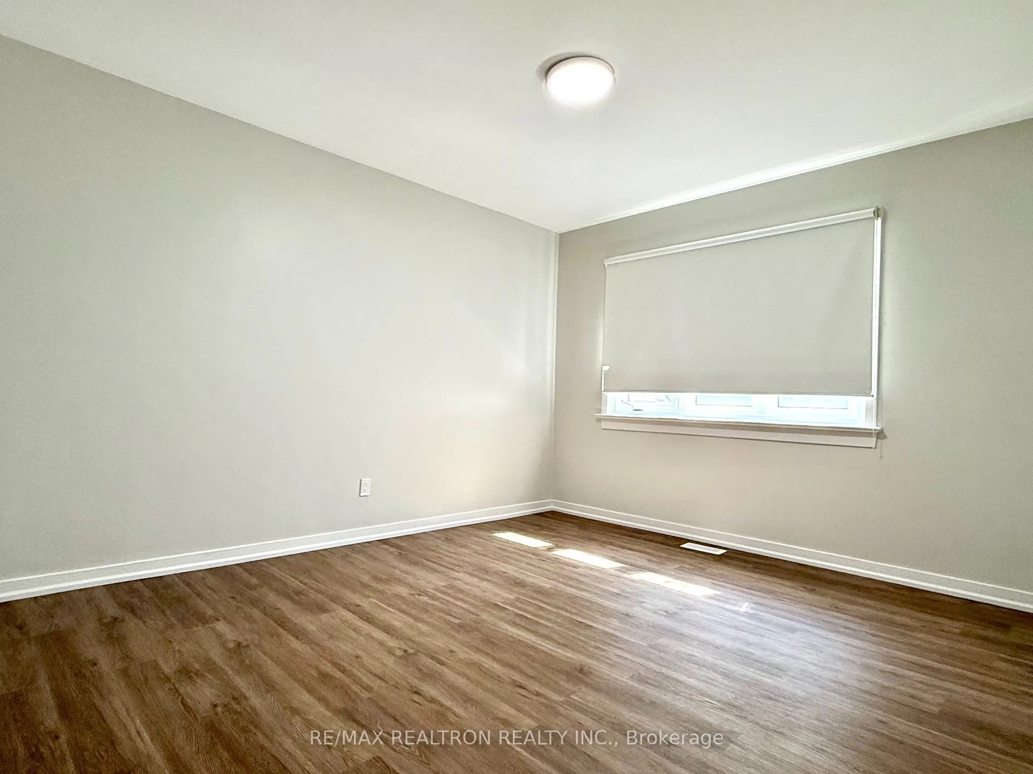 447 Glengrove Avenue W
