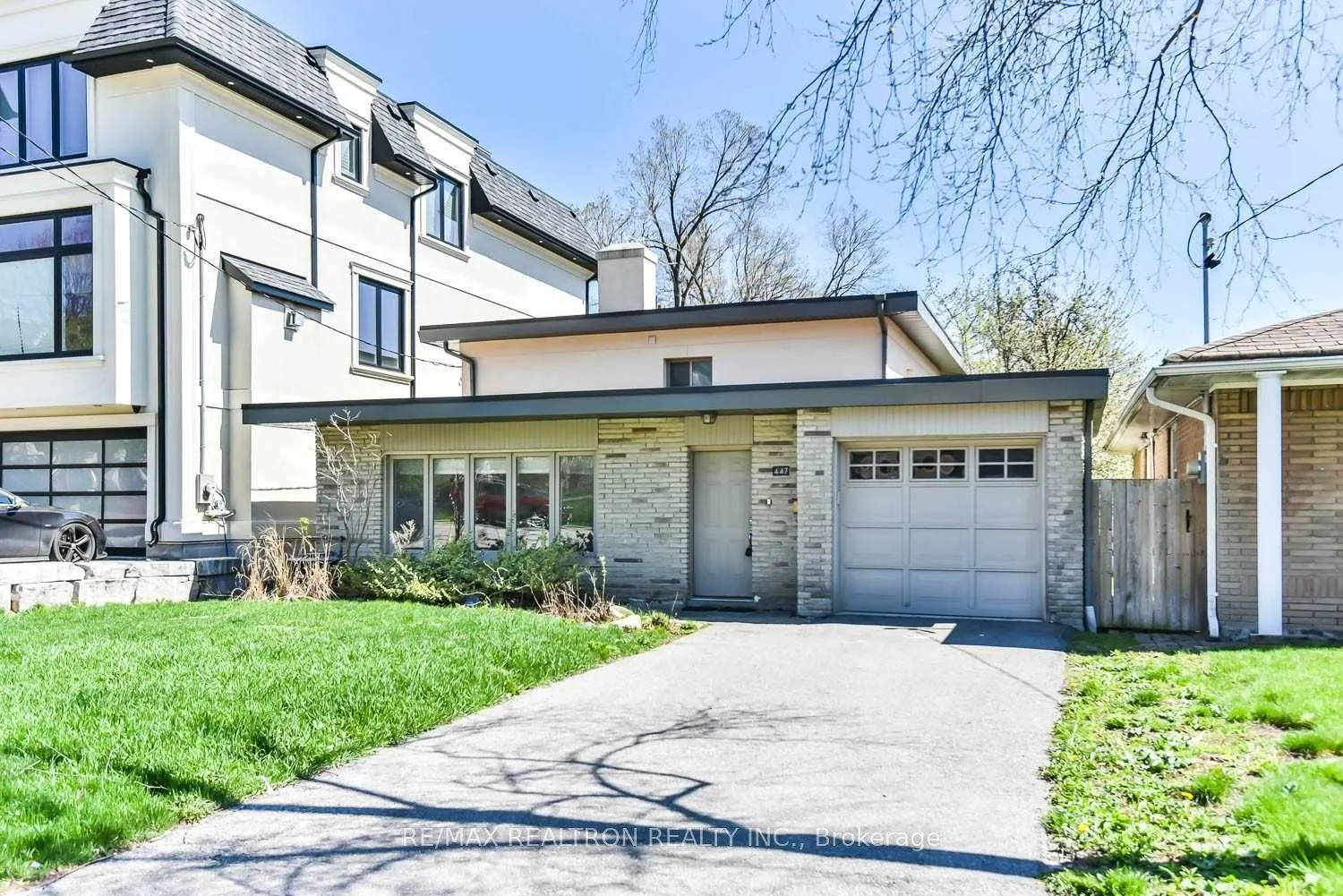 447 Glengrove Avenue W