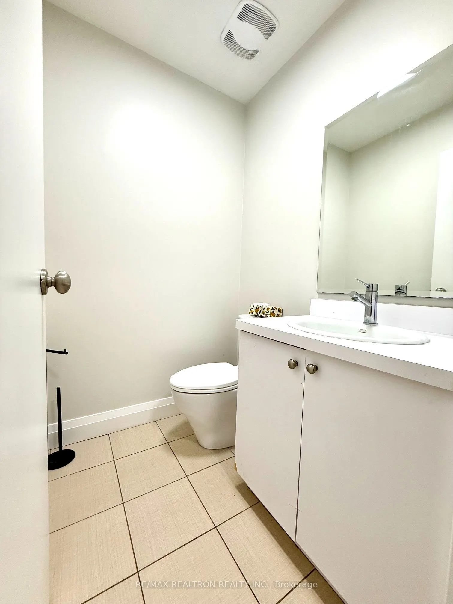 447 Glengrove Avenue W