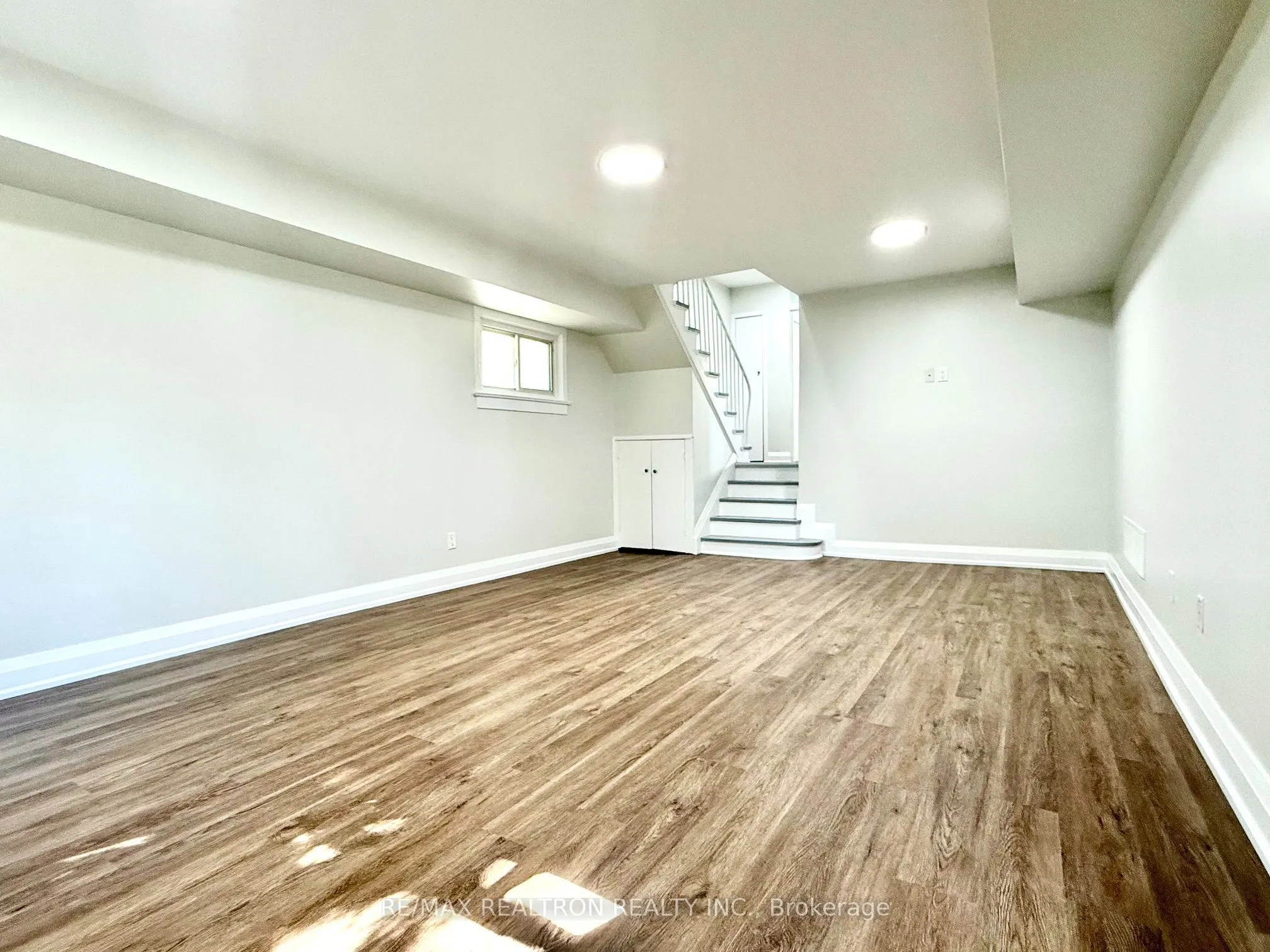 447 Glengrove Avenue W
