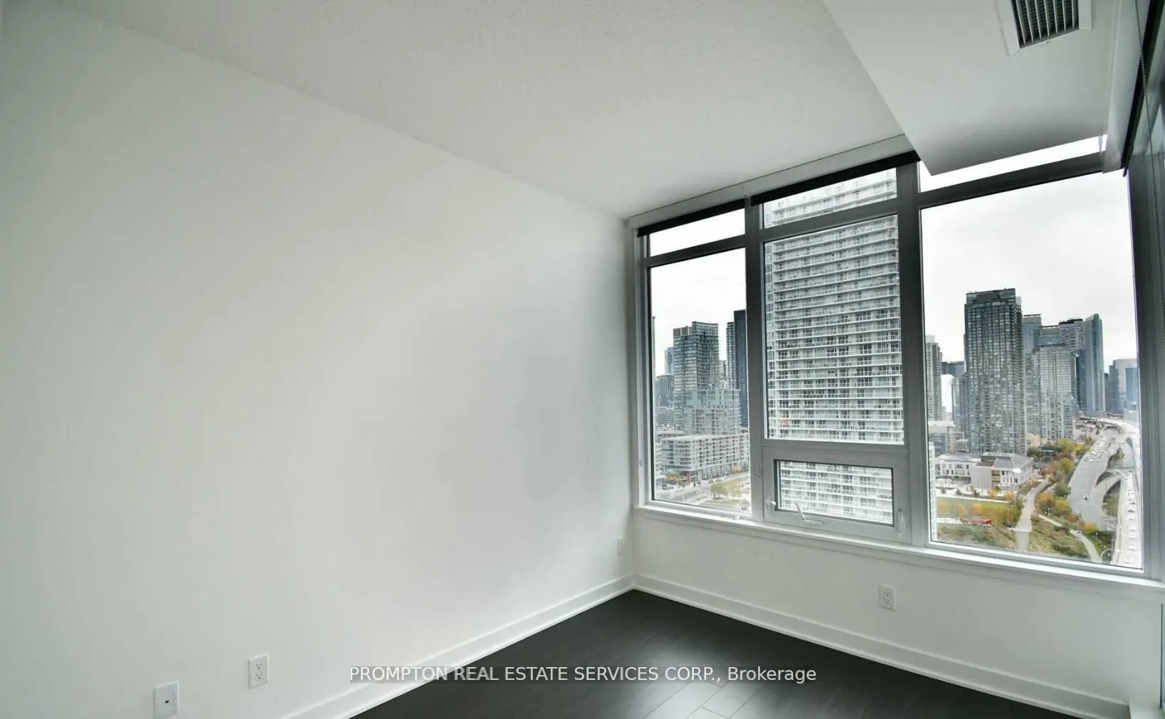 19 Bathurst Street #3807