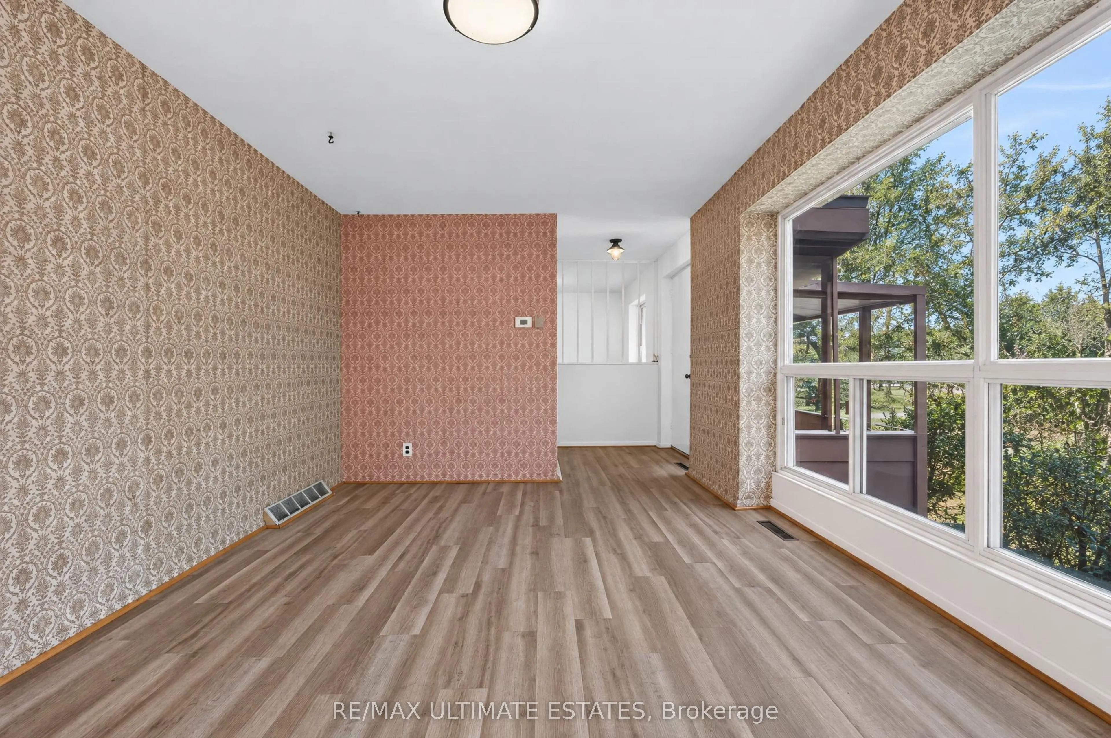 32 Broadleaf Road