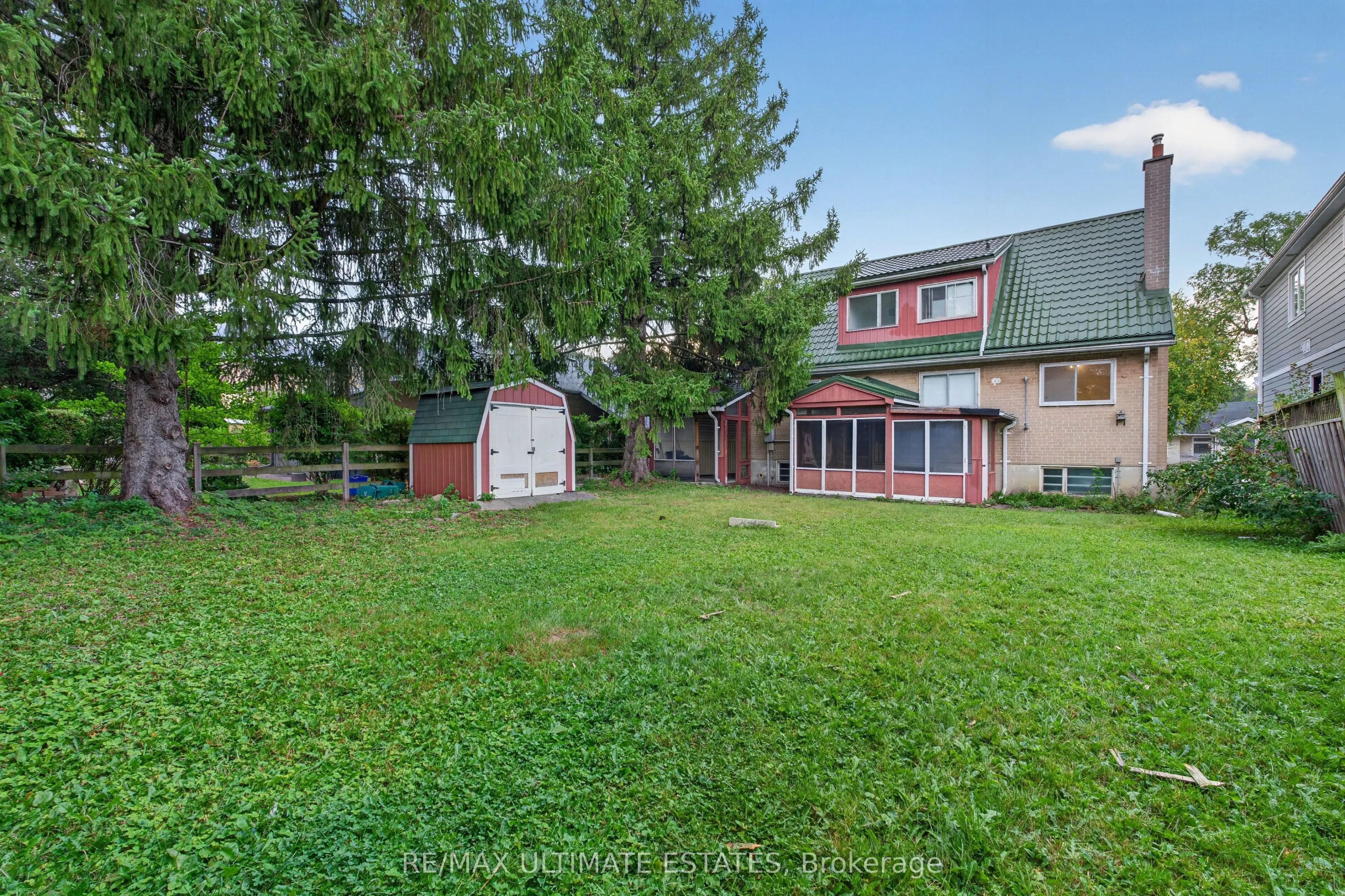 32 Broadleaf Road