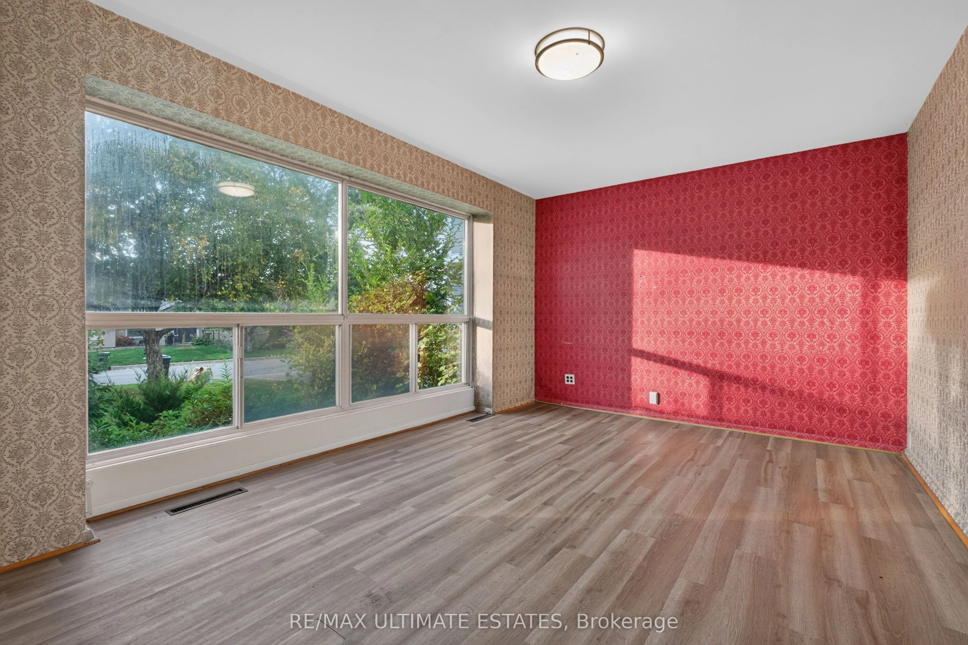 32 Broadleaf Road
