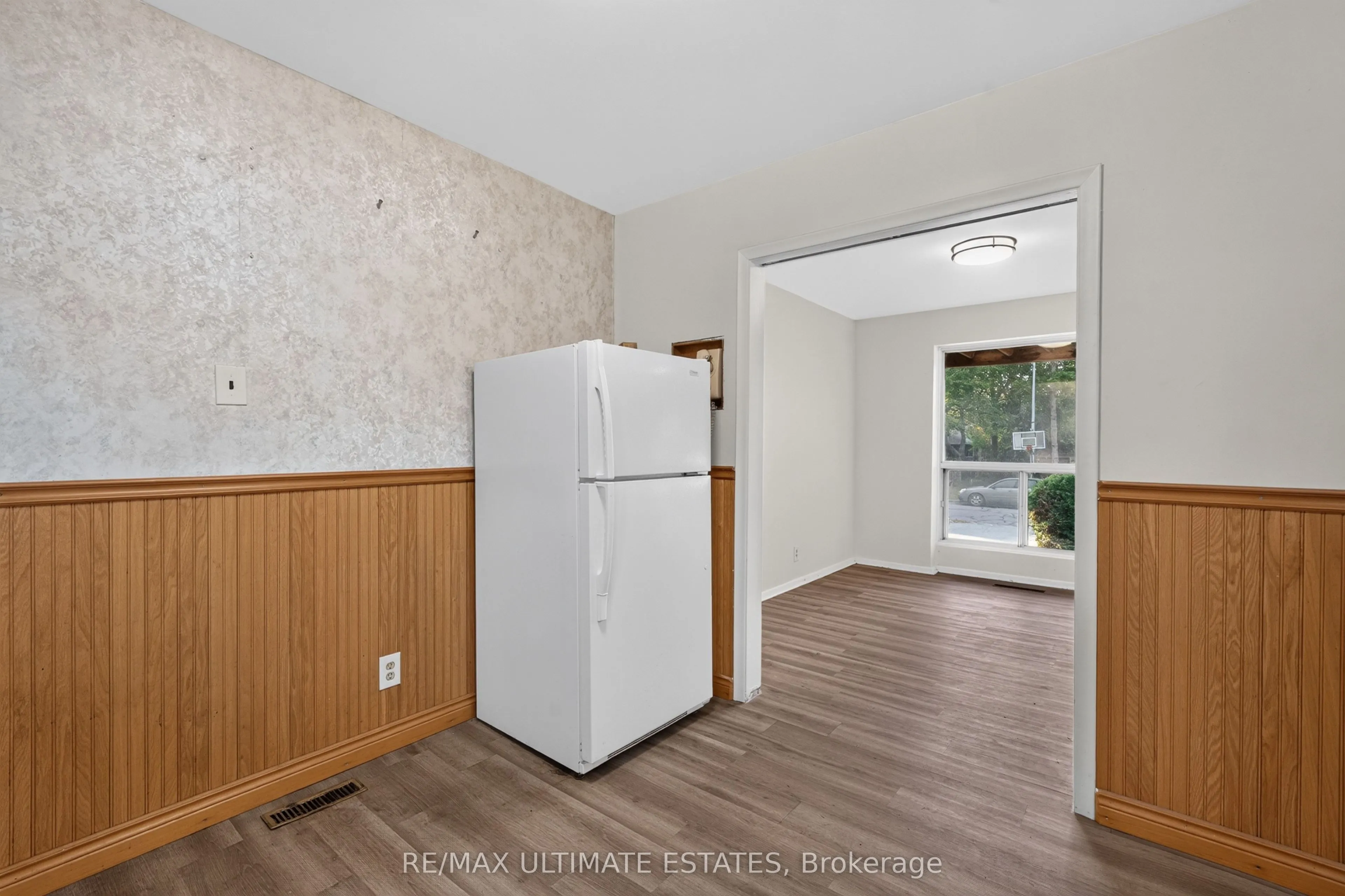 32 Broadleaf Road