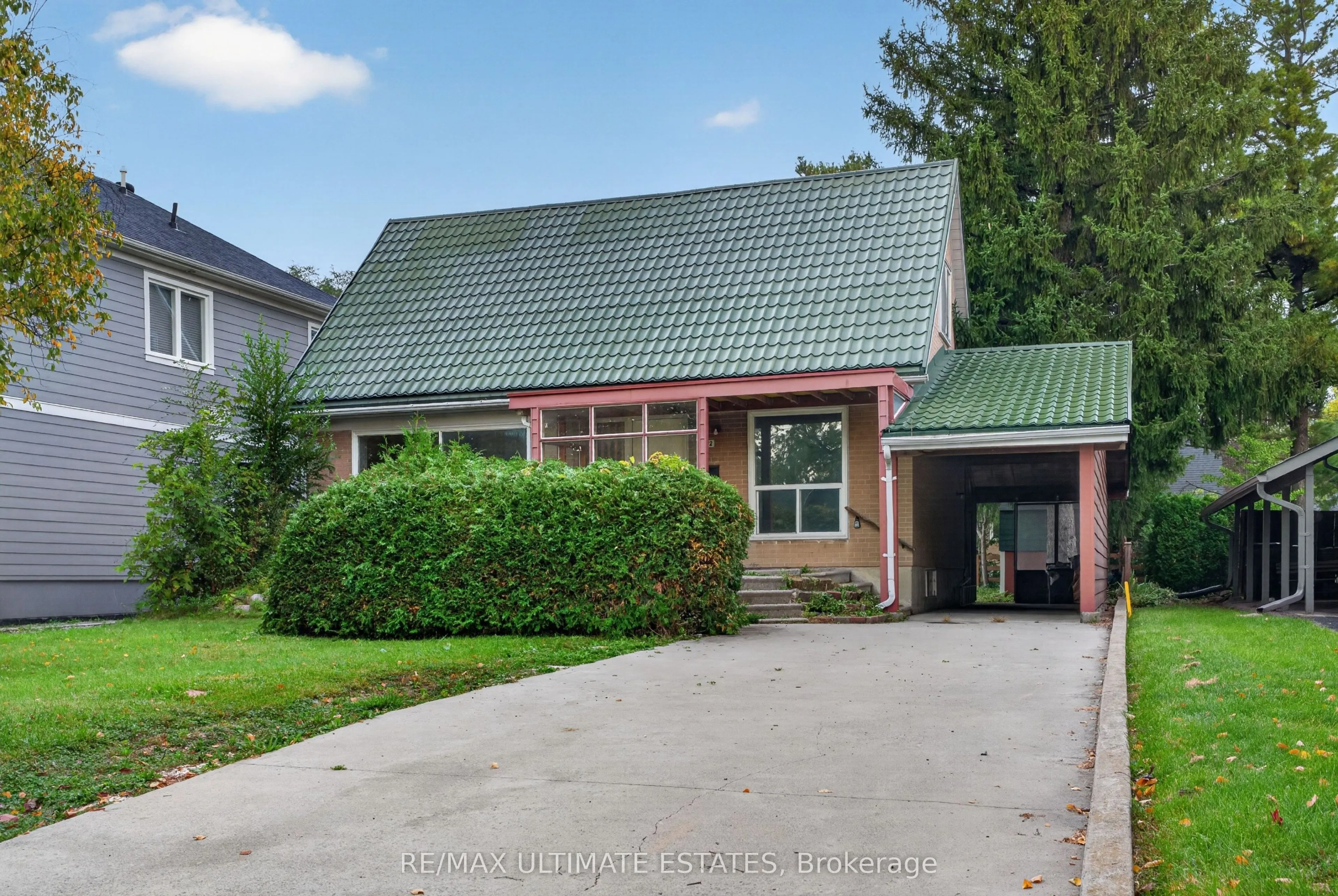 32 Broadleaf Road