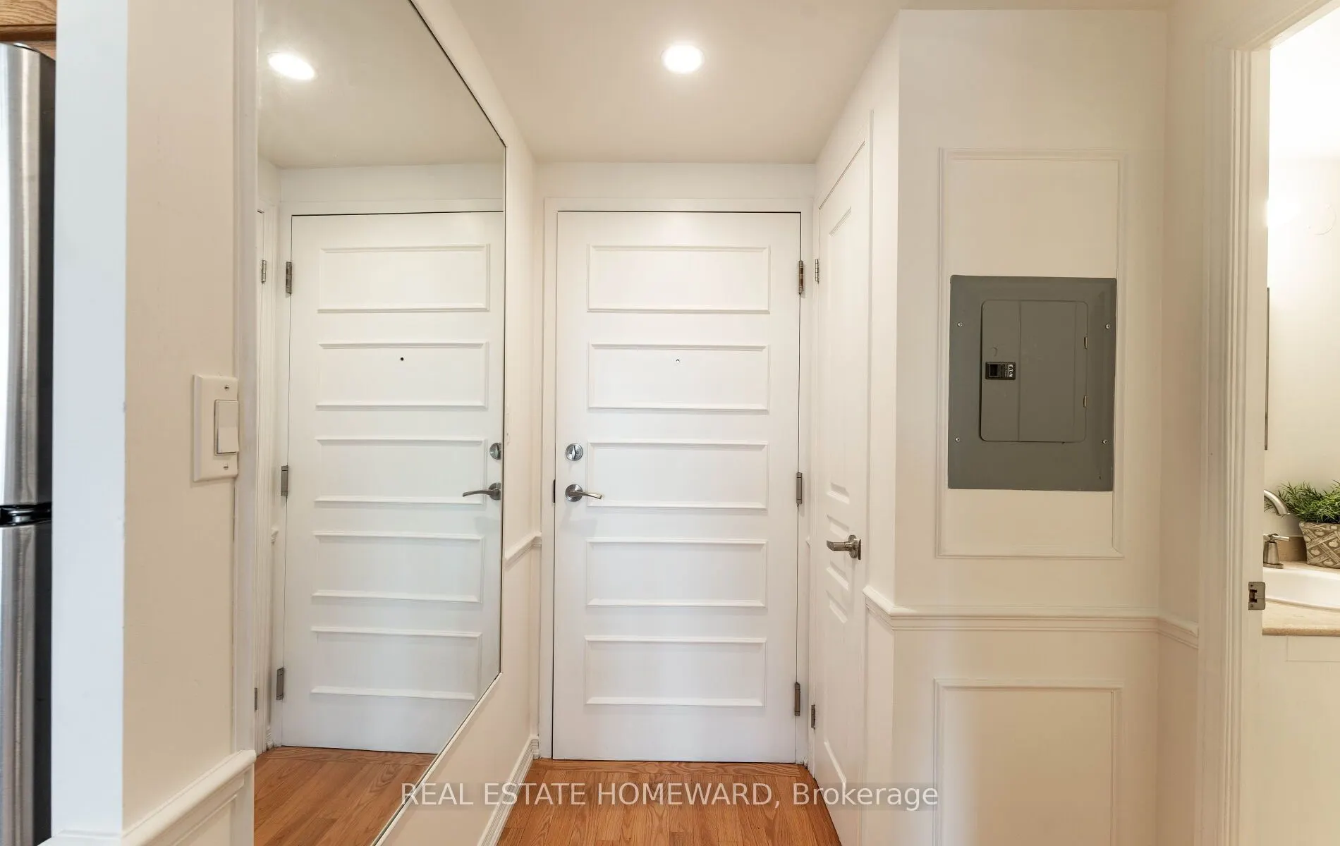308 Palmerston Avenue #601