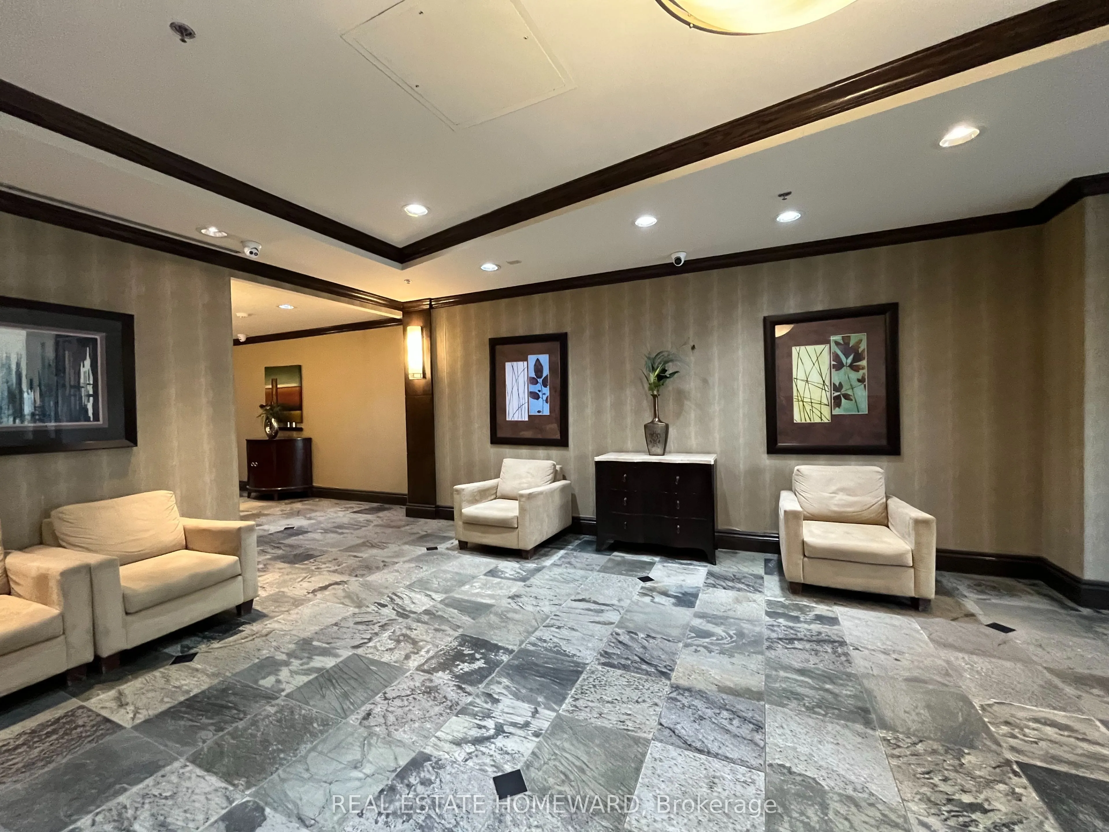 308 Palmerston Avenue #601