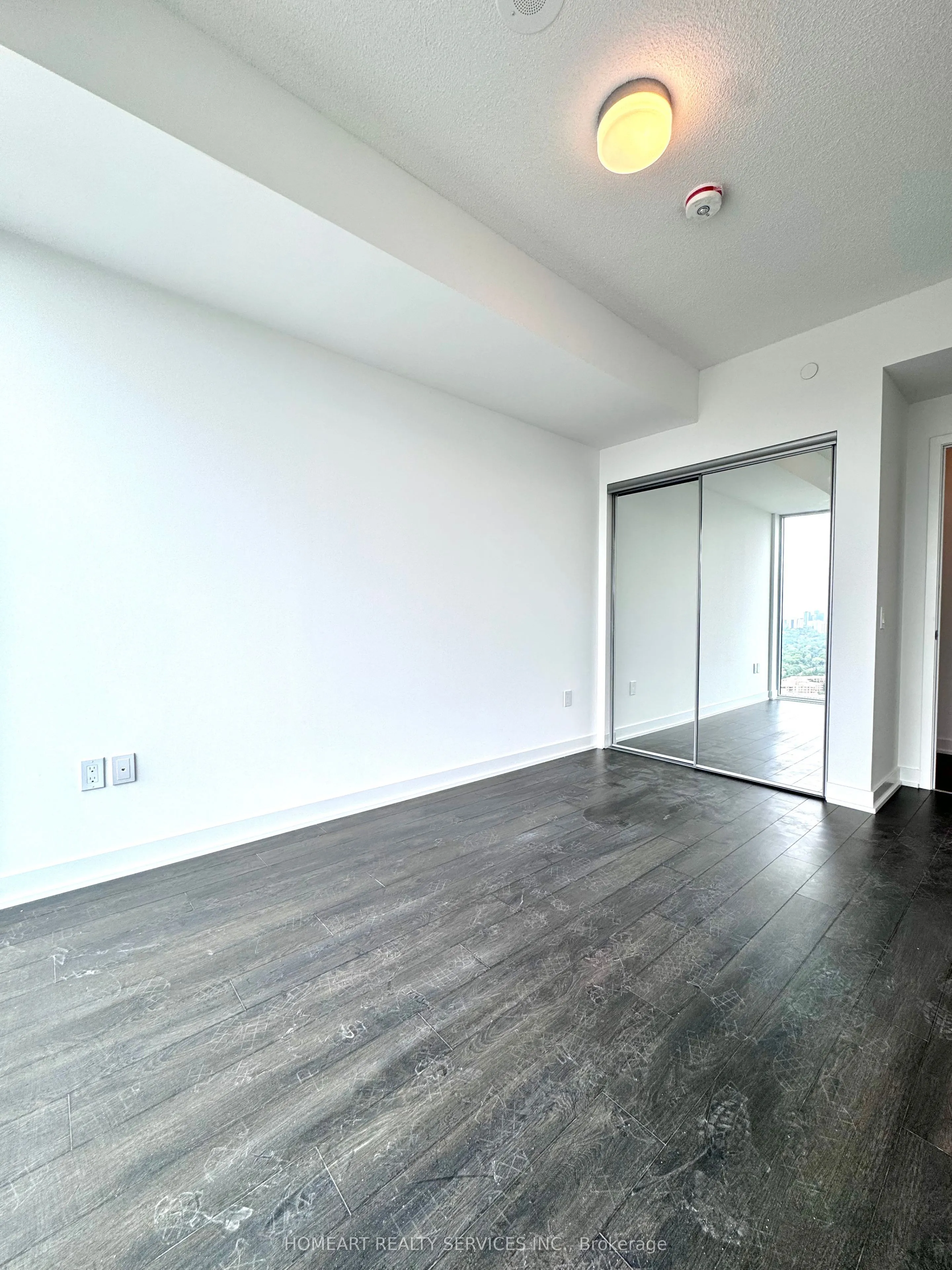 50 O'neill Road #2805