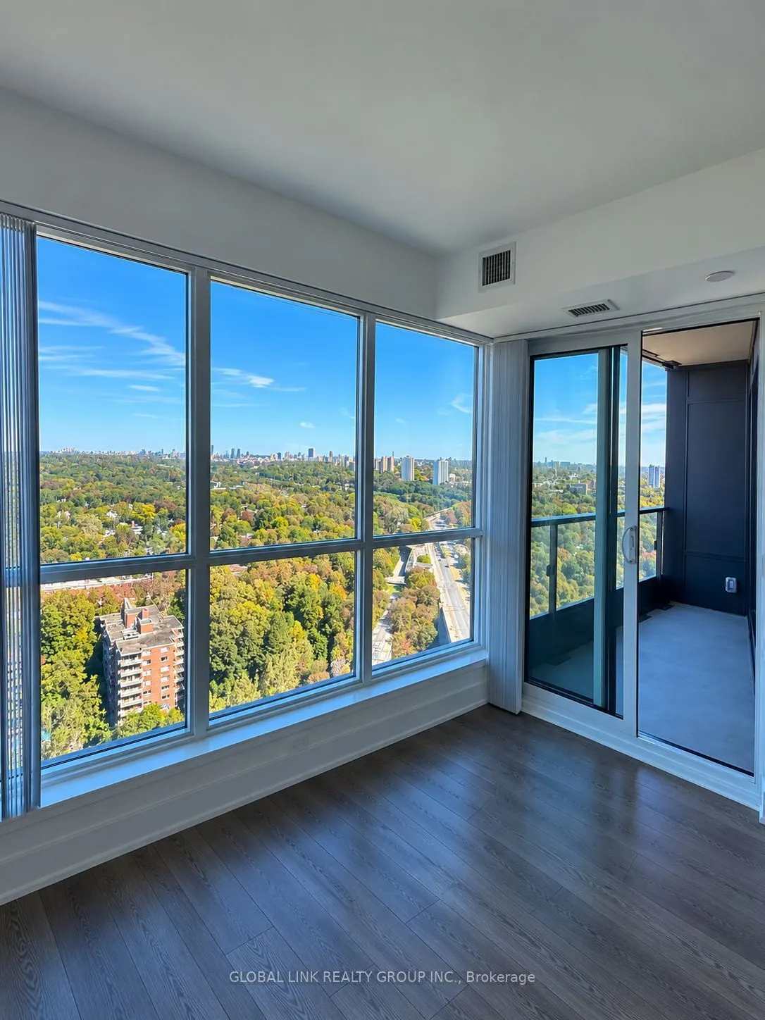 585 Bloor Street E #2115