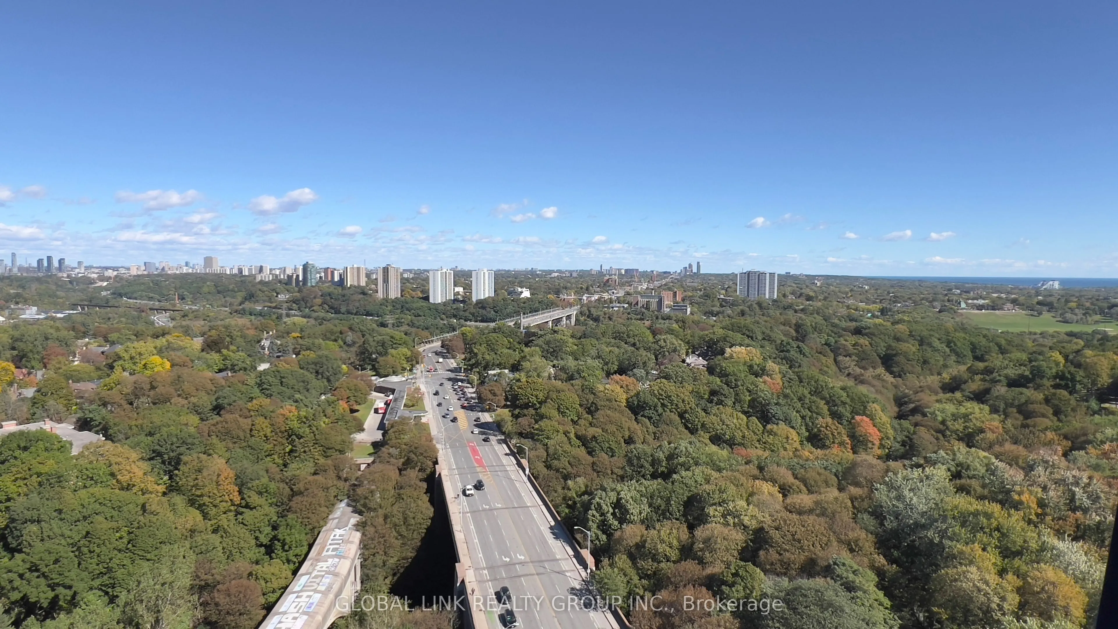 585 Bloor Street E #2115
