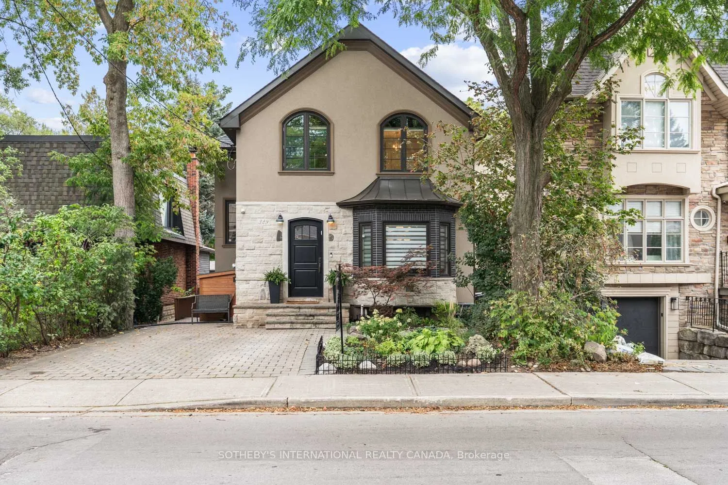 329 Broadway Avenue