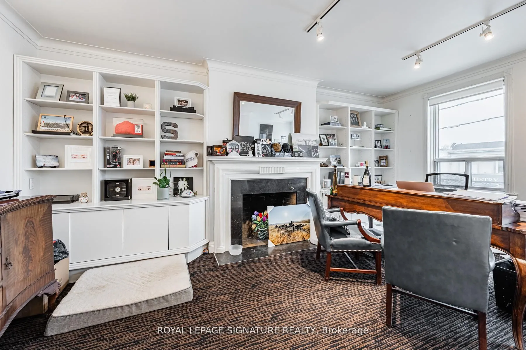 435 Eglinton Avenue W