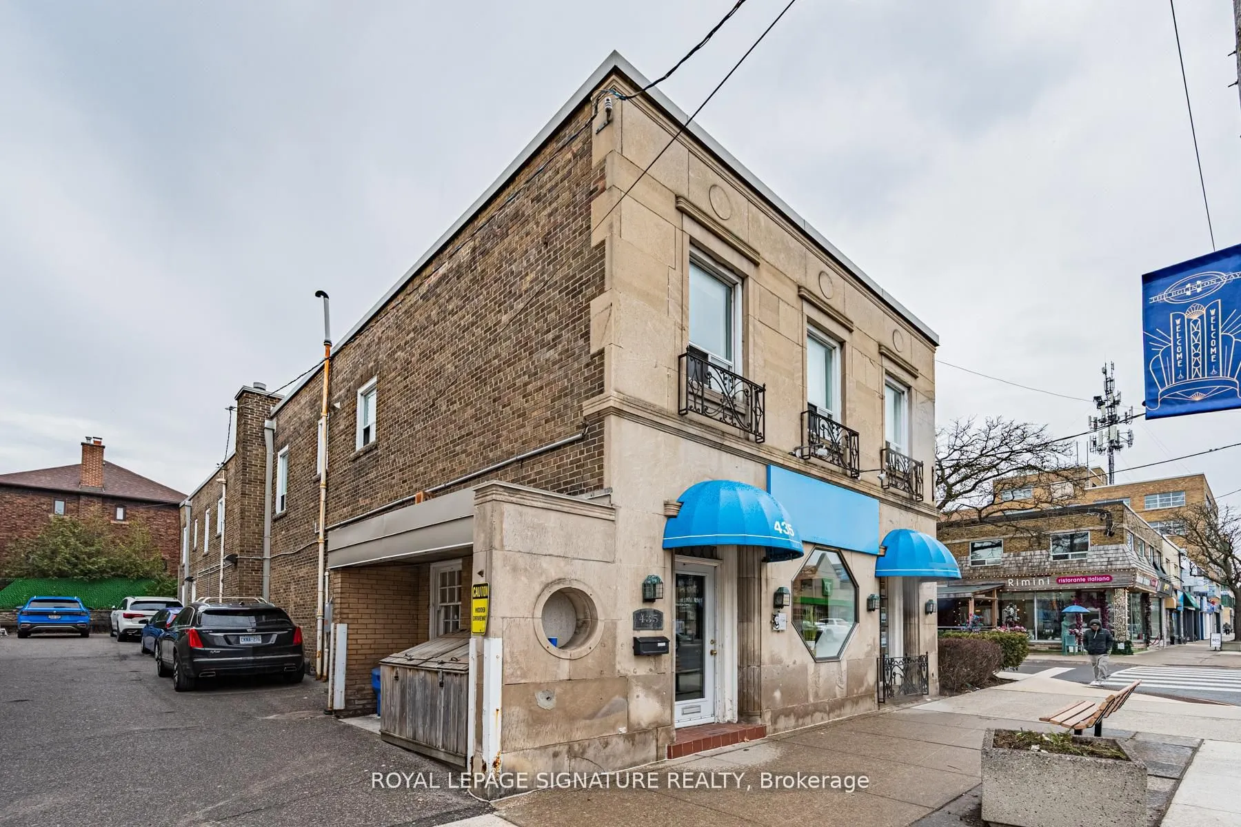 435 Eglinton Avenue W