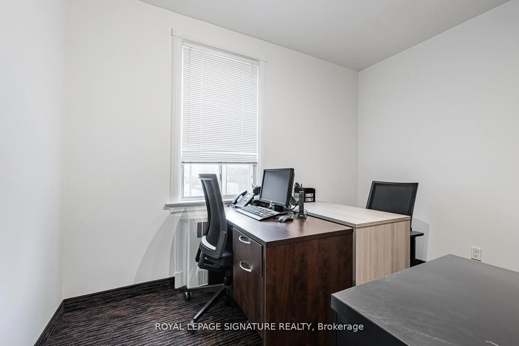 435 Eglinton Avenue W