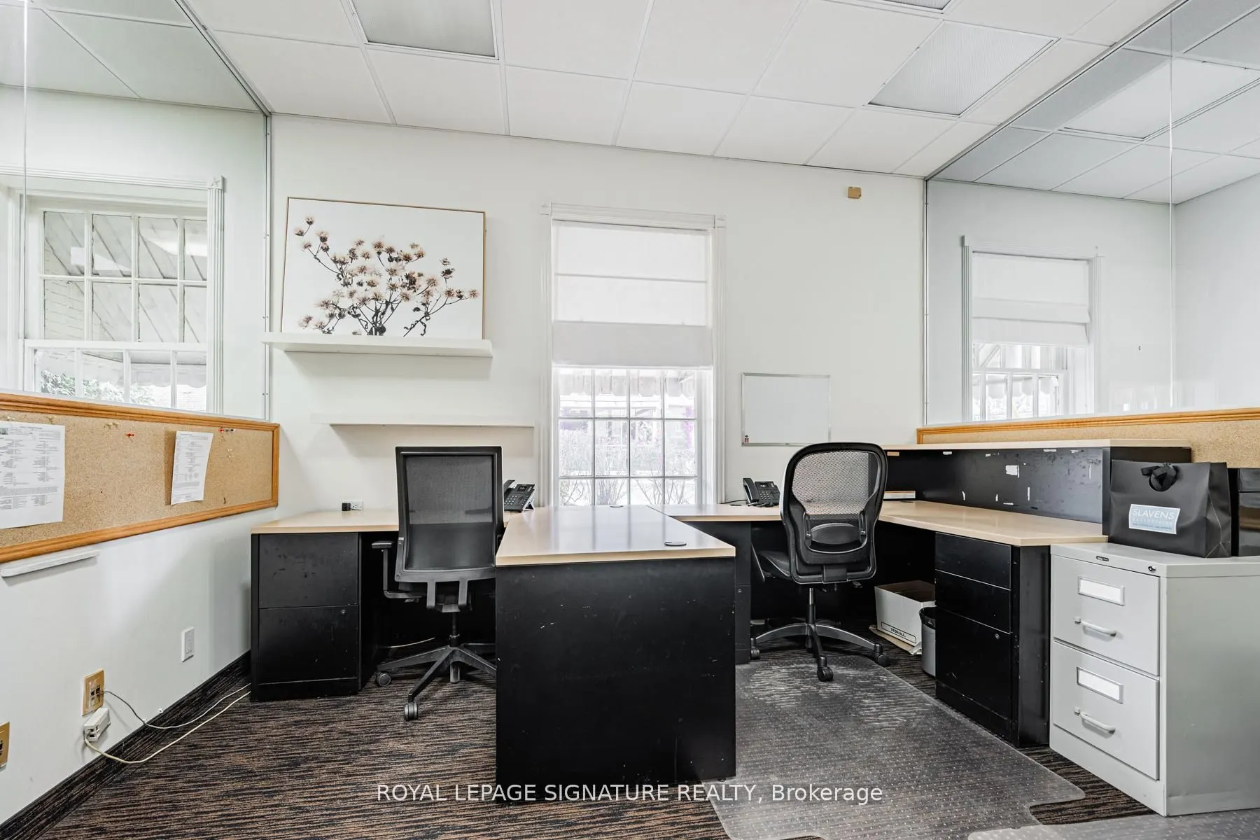 435 Eglinton Avenue W