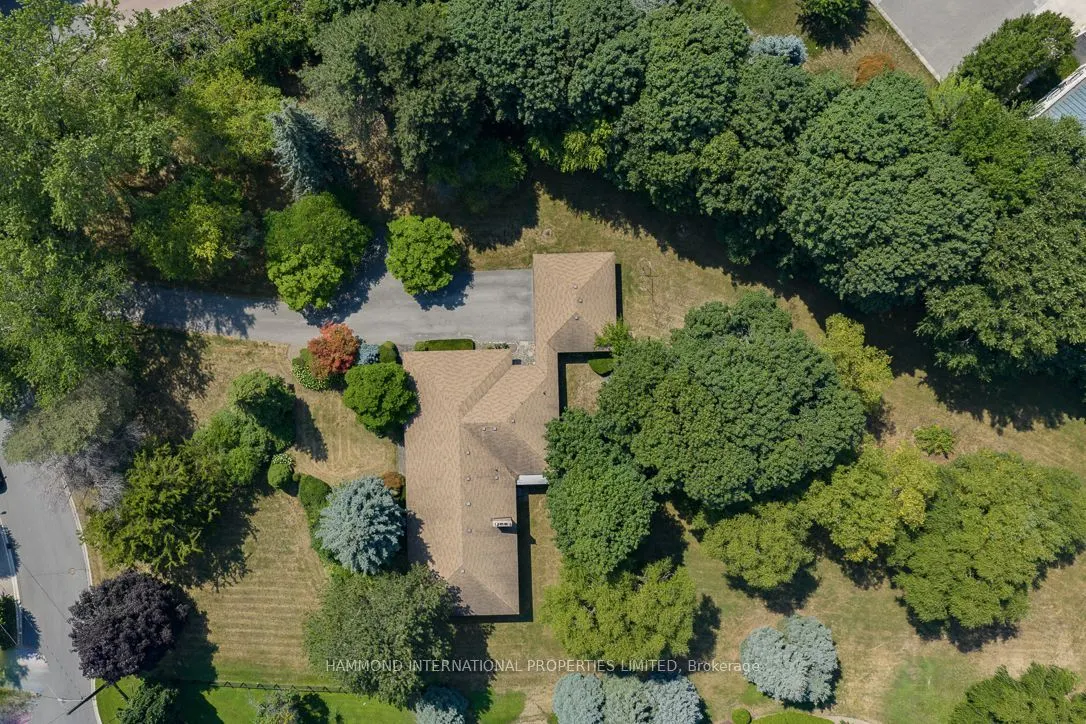 2 Bridle Heath Gate