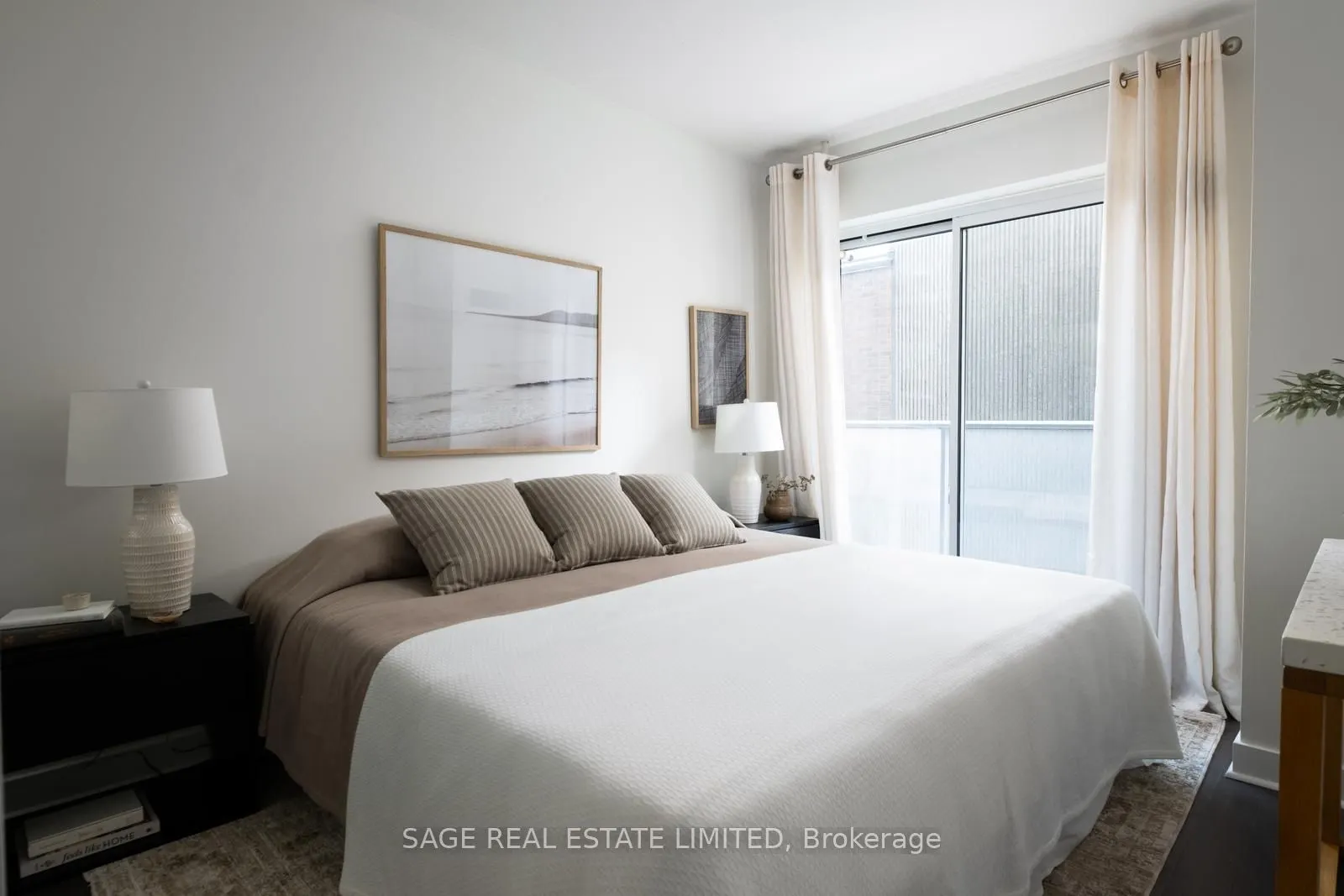 58 Orchard View Boulevard #313