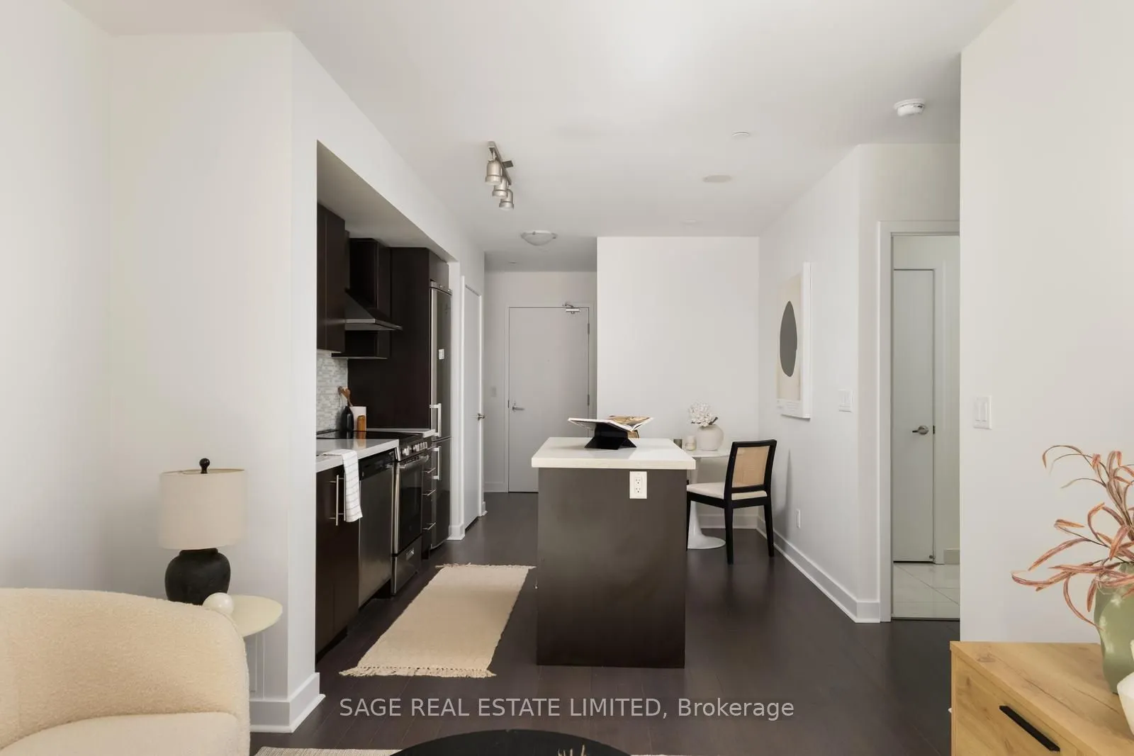 58 Orchard View Boulevard #313