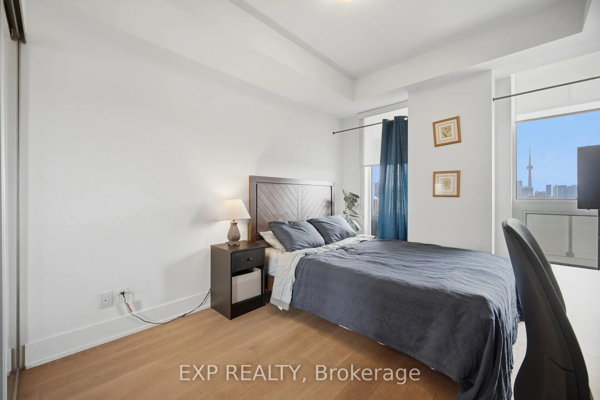 200 Bloor Street W #1203
