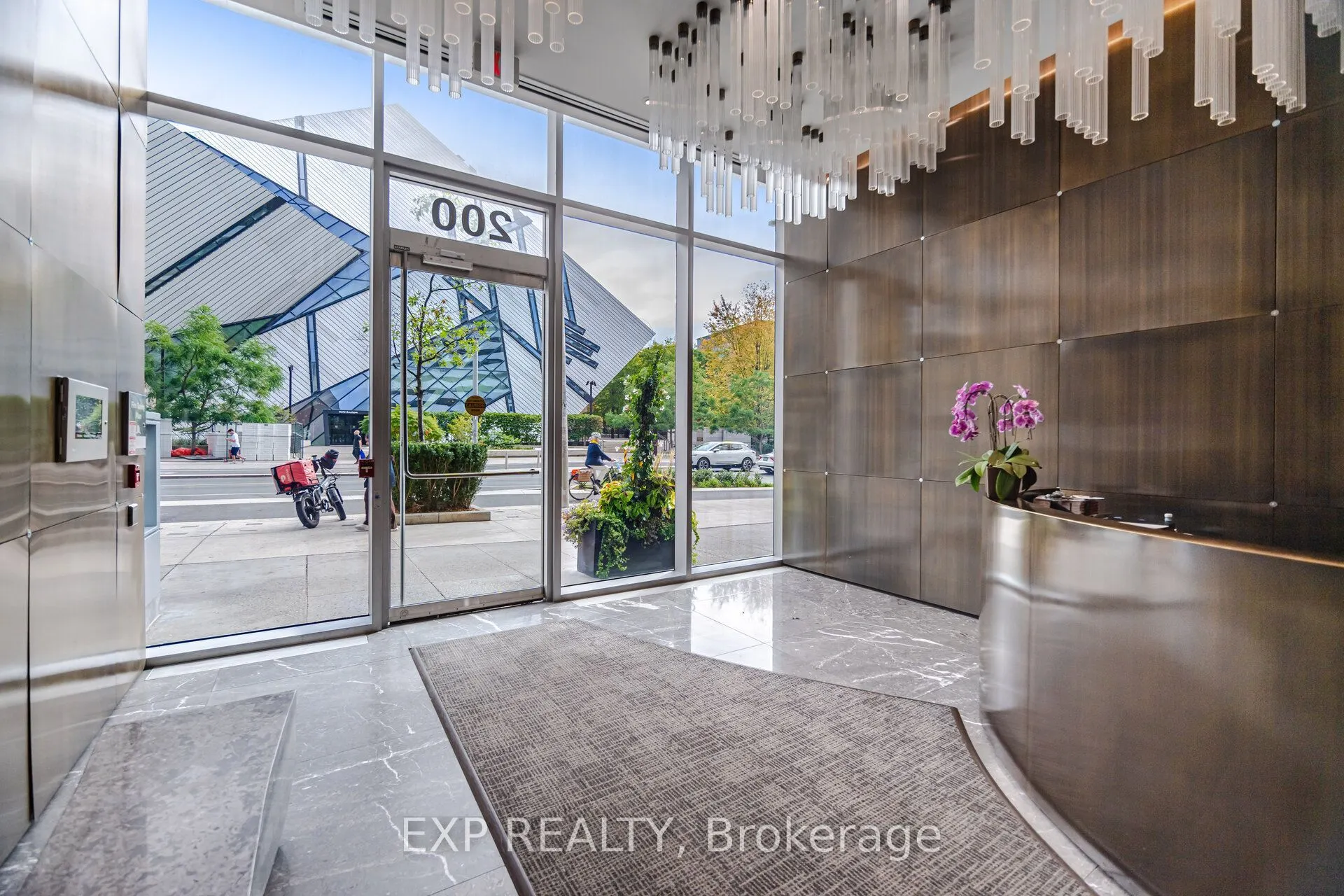 200 Bloor Street W #1203