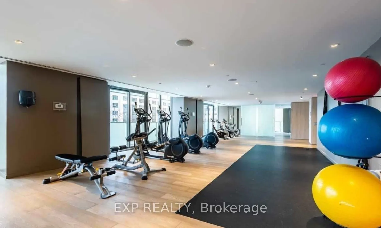 200 Bloor Street W #1203