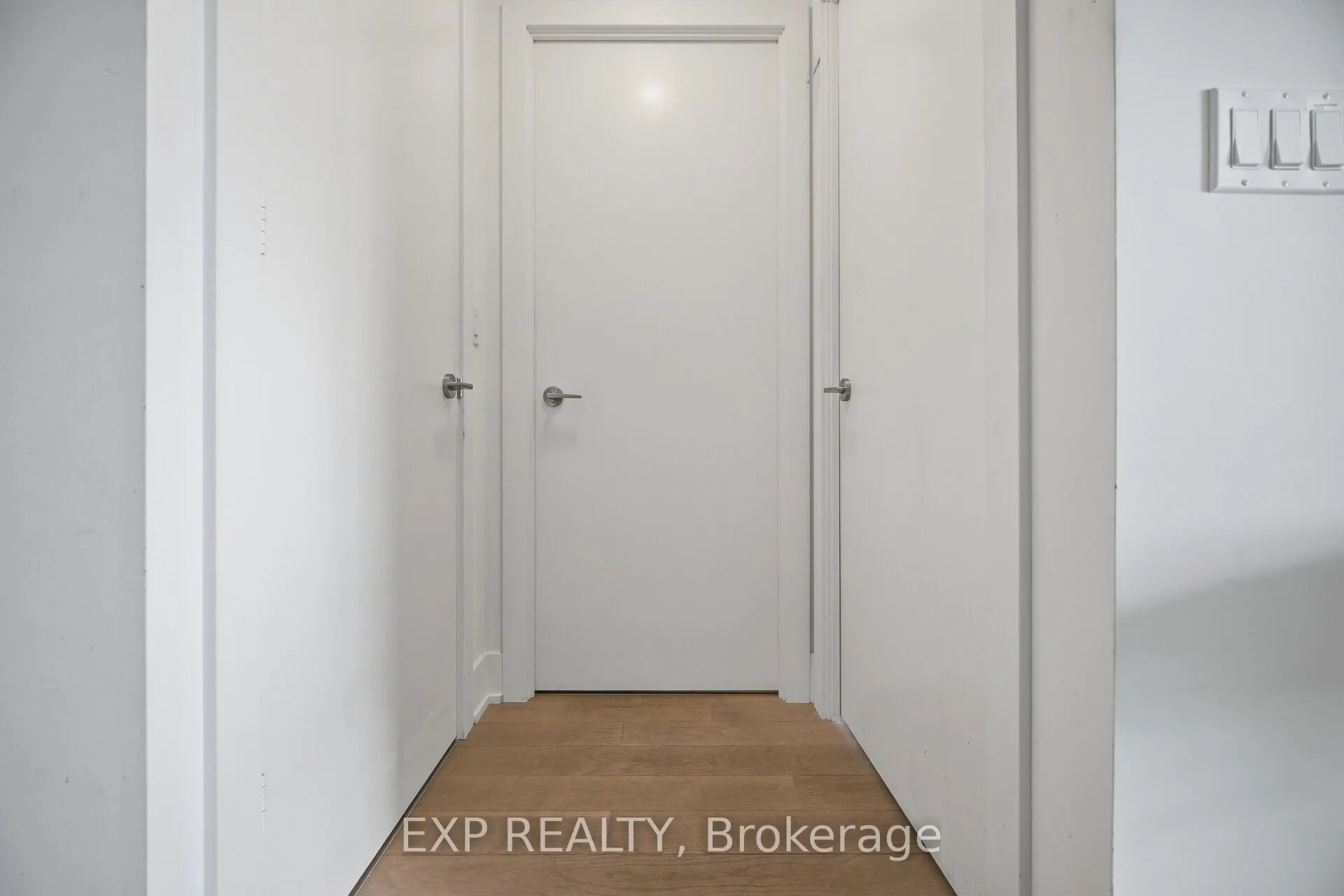 200 Bloor Street W #1203