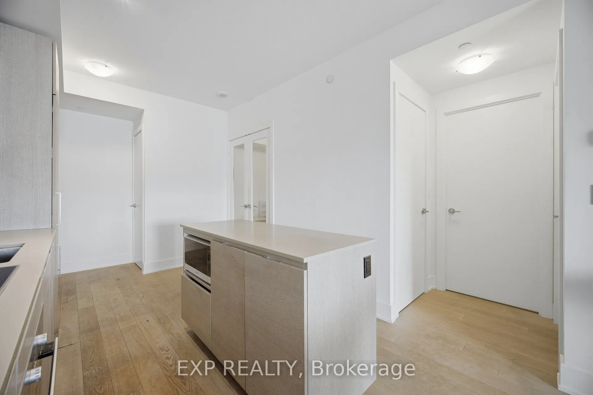200 Bloor Street W #1203
