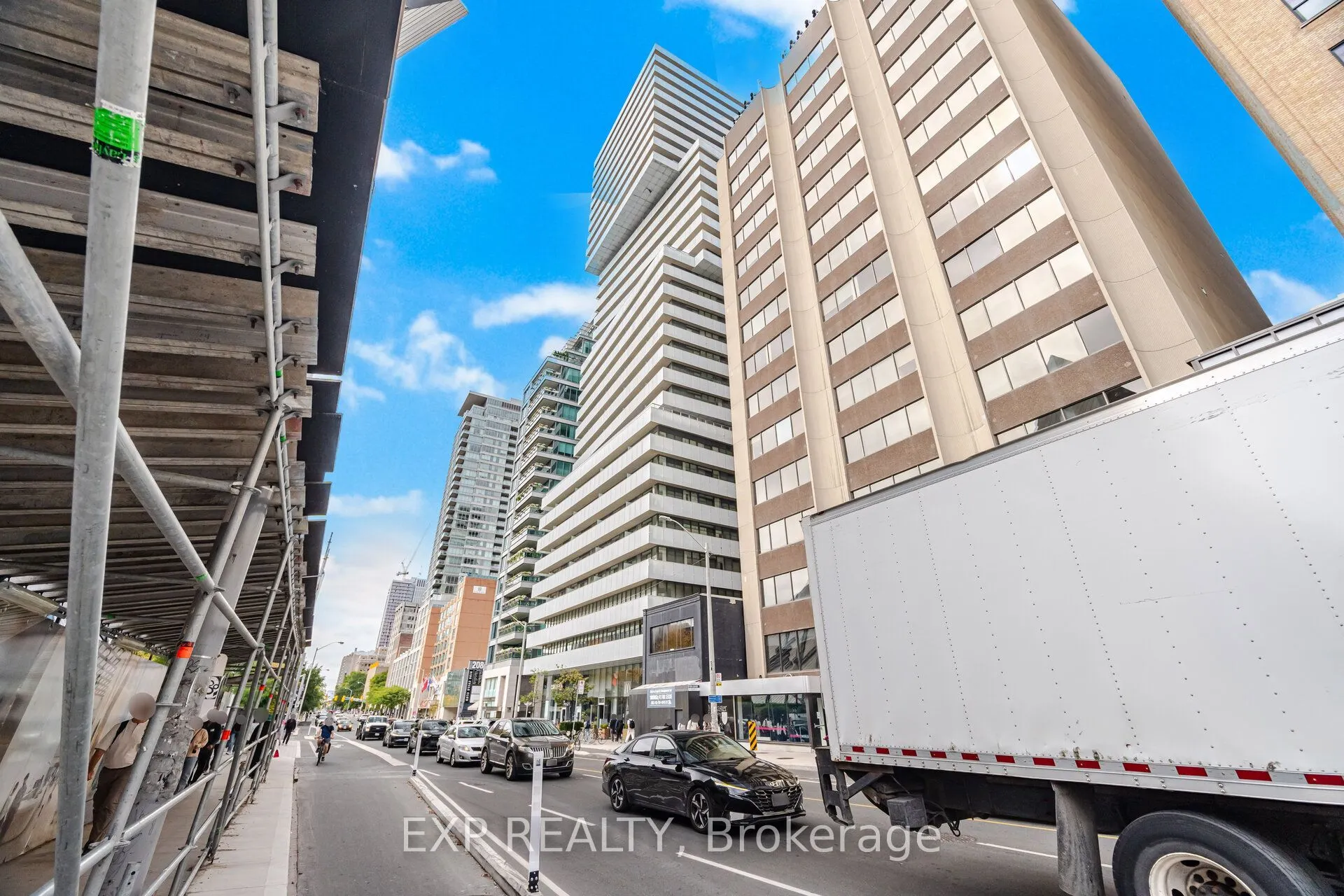 200 Bloor Street W #1203