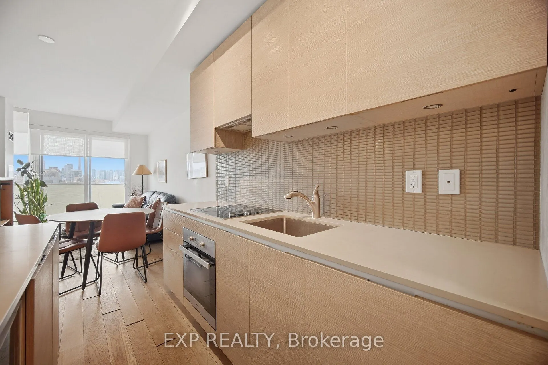 200 Bloor Street W #1203