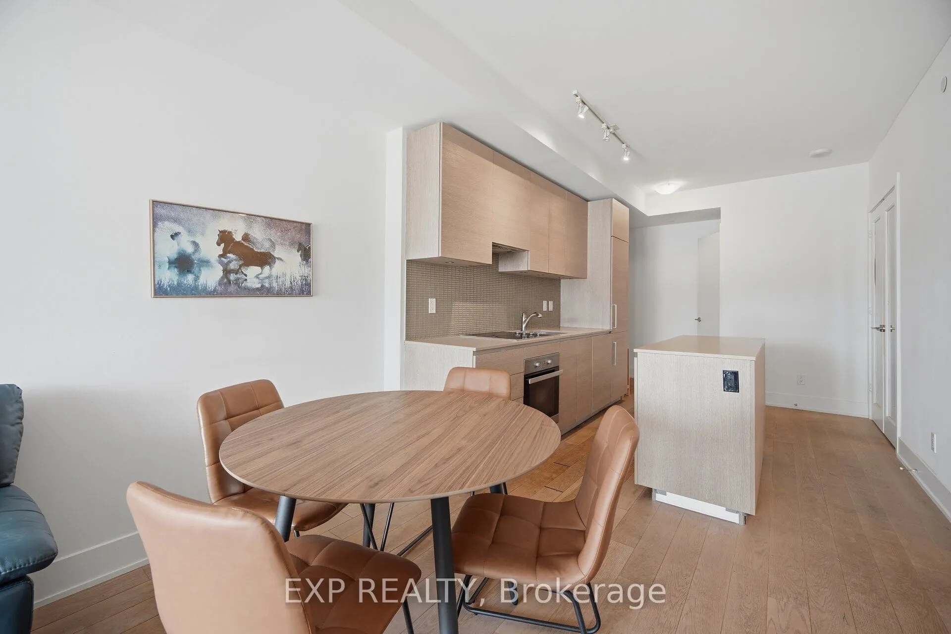 200 Bloor Street W #1203