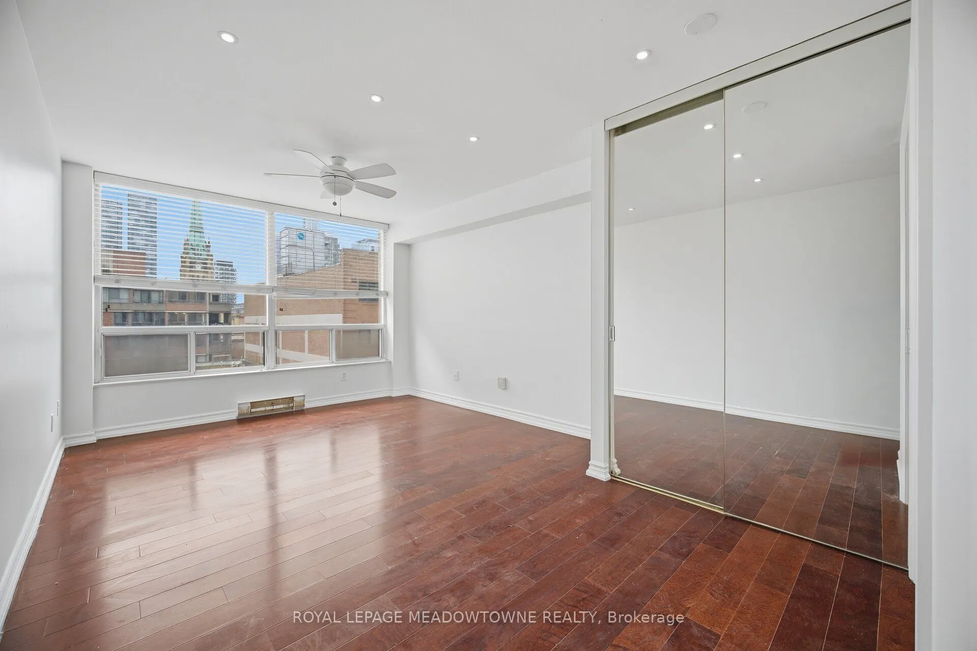 82 Lombard Street #610