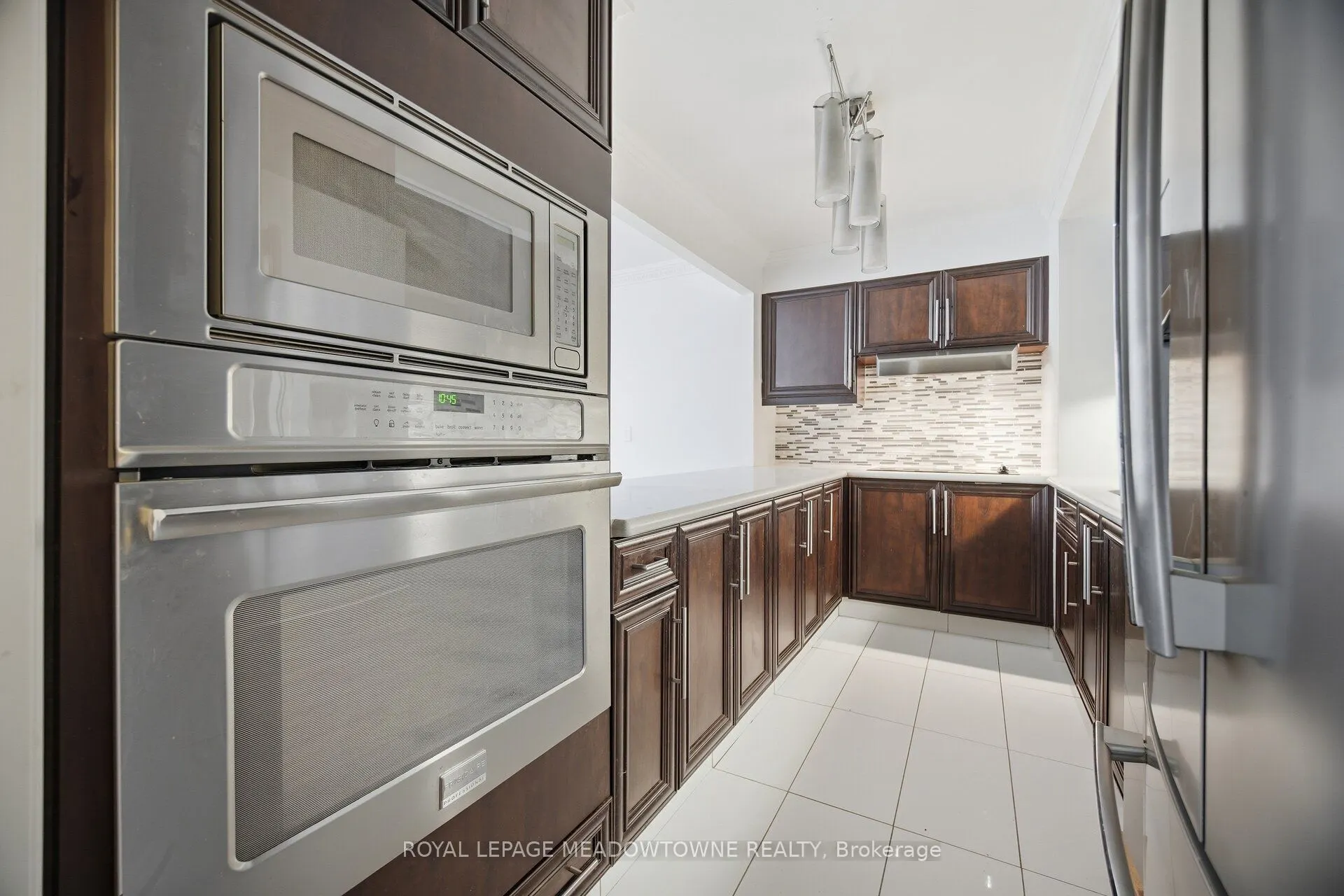82 Lombard Street #610