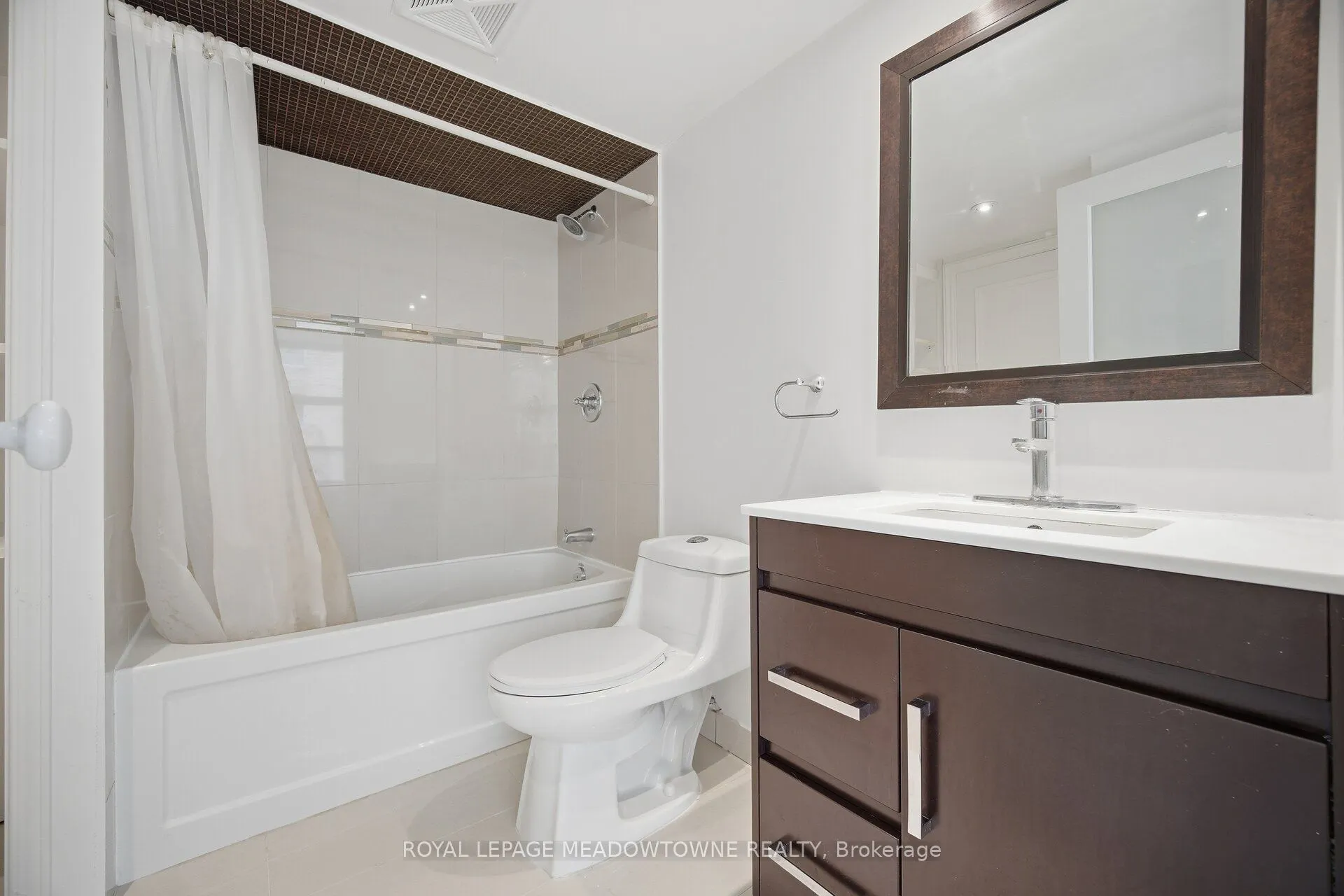 82 Lombard Street #610