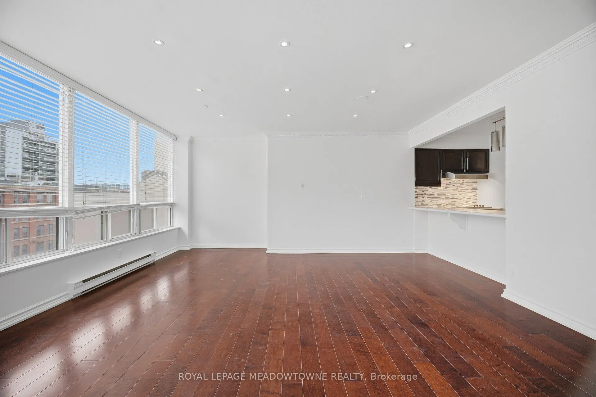 82 Lombard Street #610