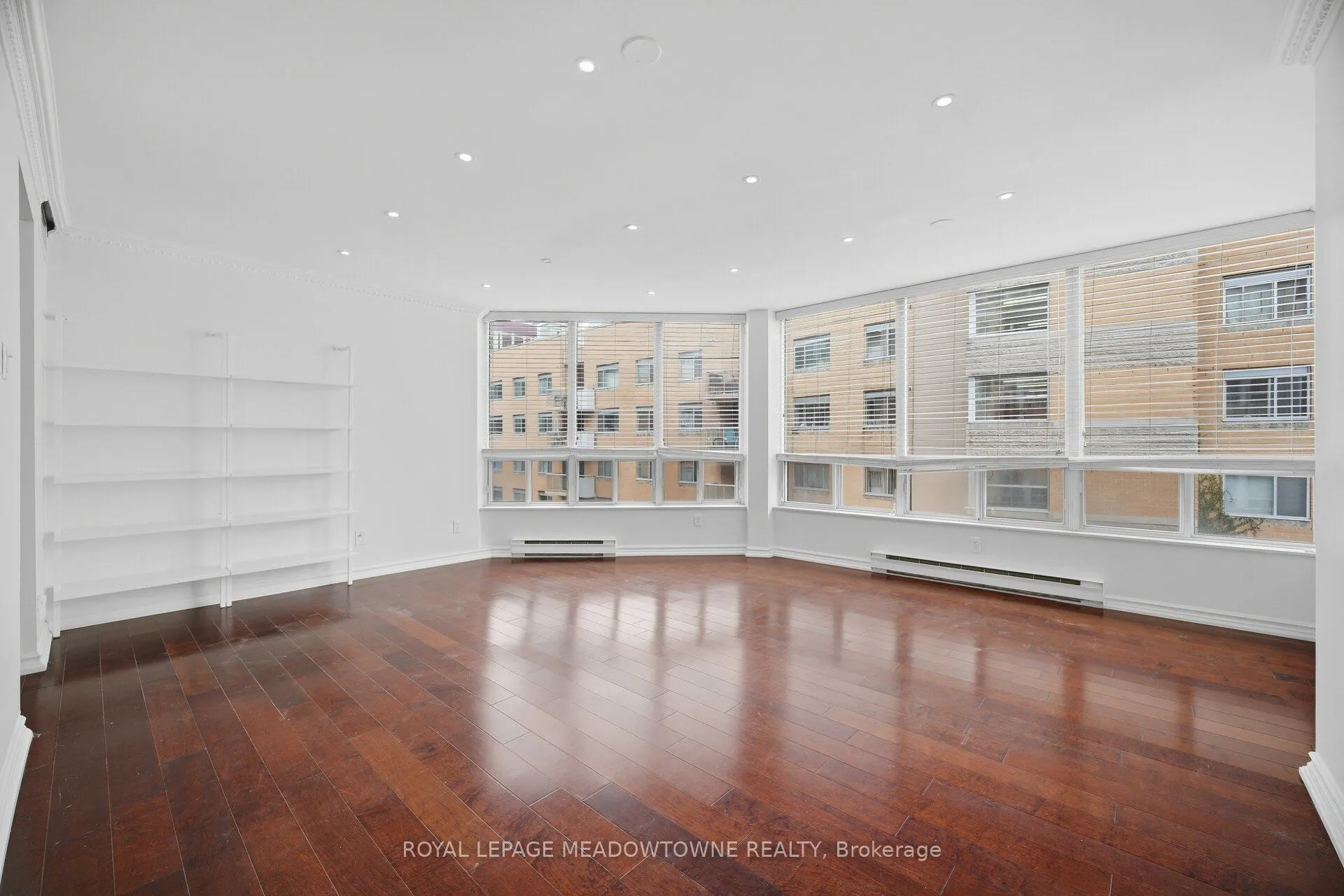 82 Lombard Street #610