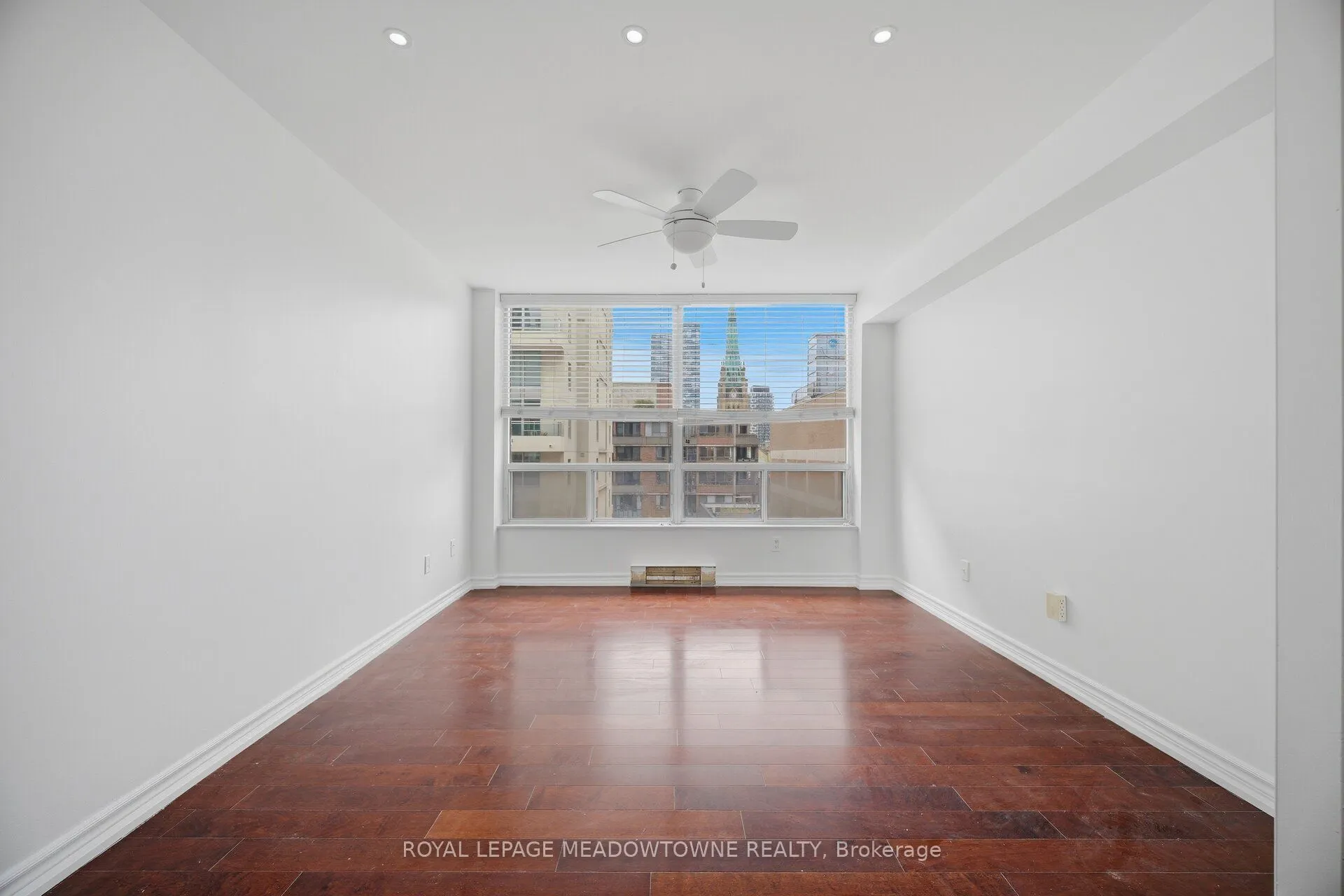 82 Lombard Street #610