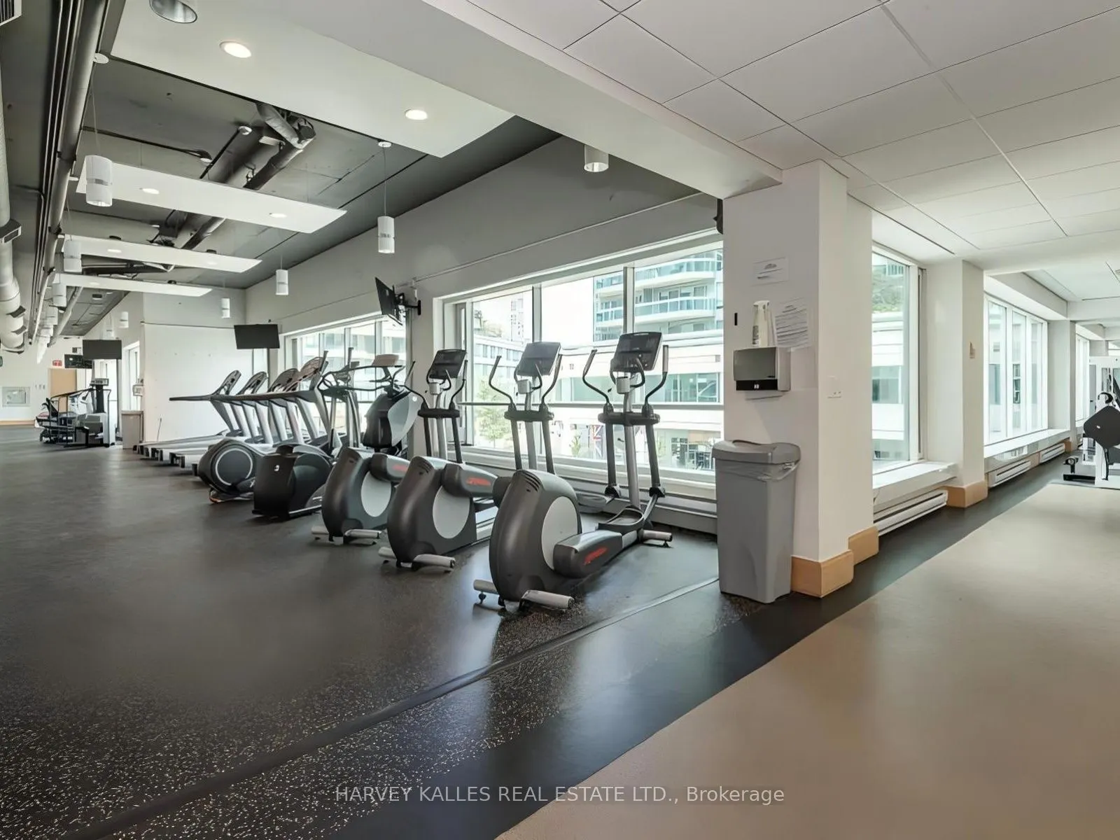 10 Yonge Street #705