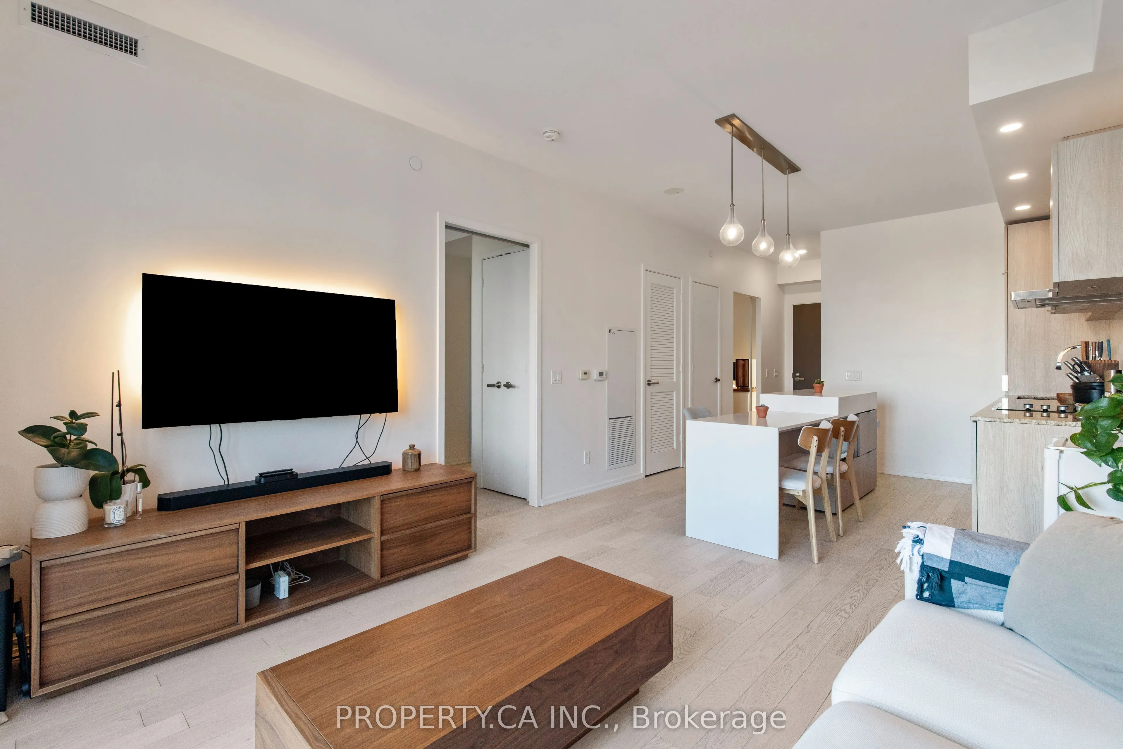 12 Bonnycastle Street #710