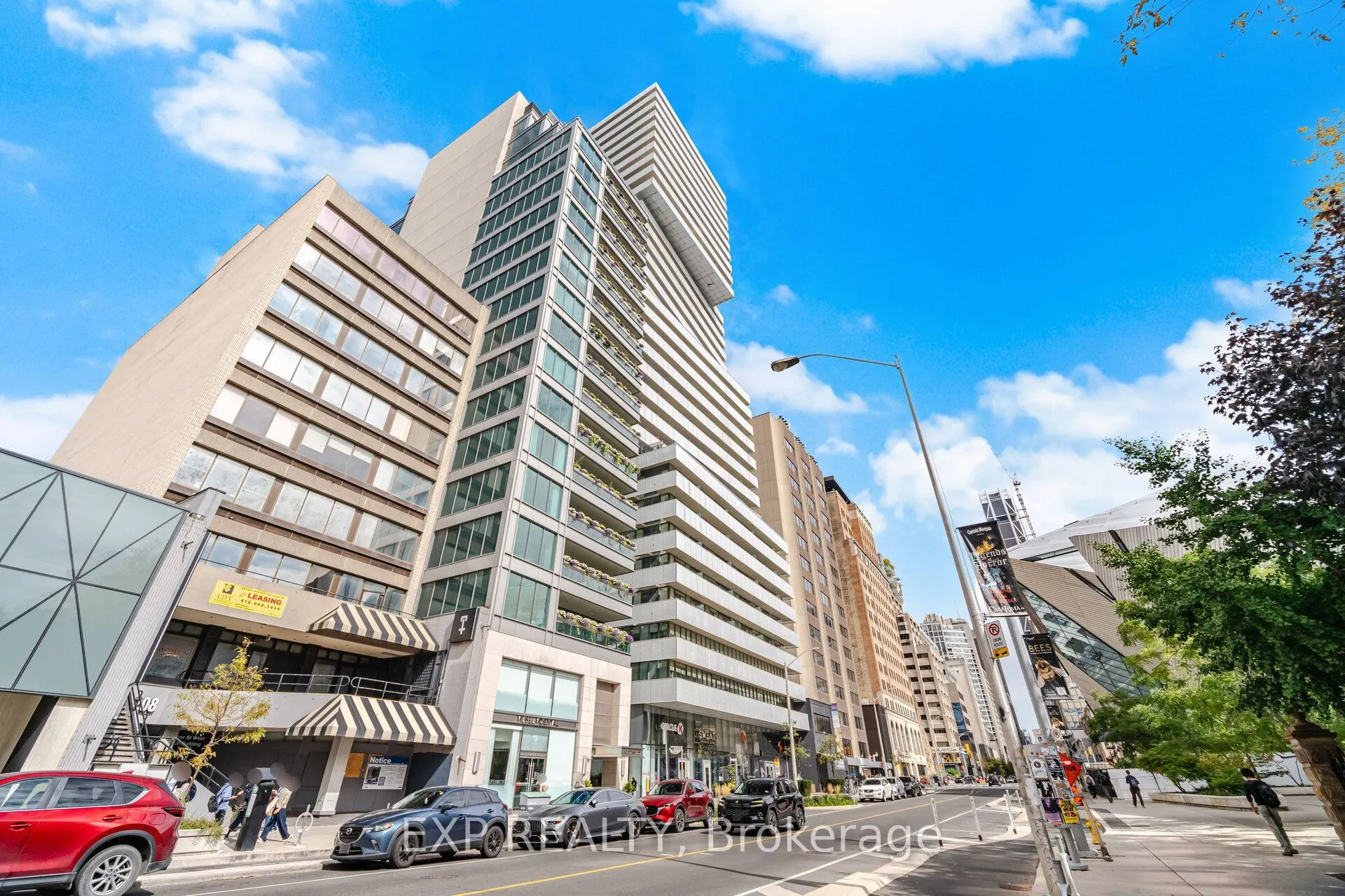 200 Bloor Street W #2505