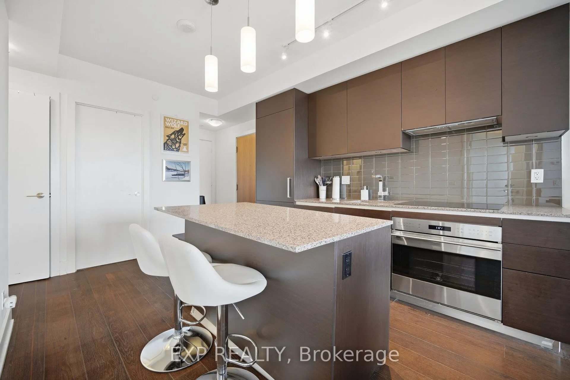 200 Bloor Street W #2505