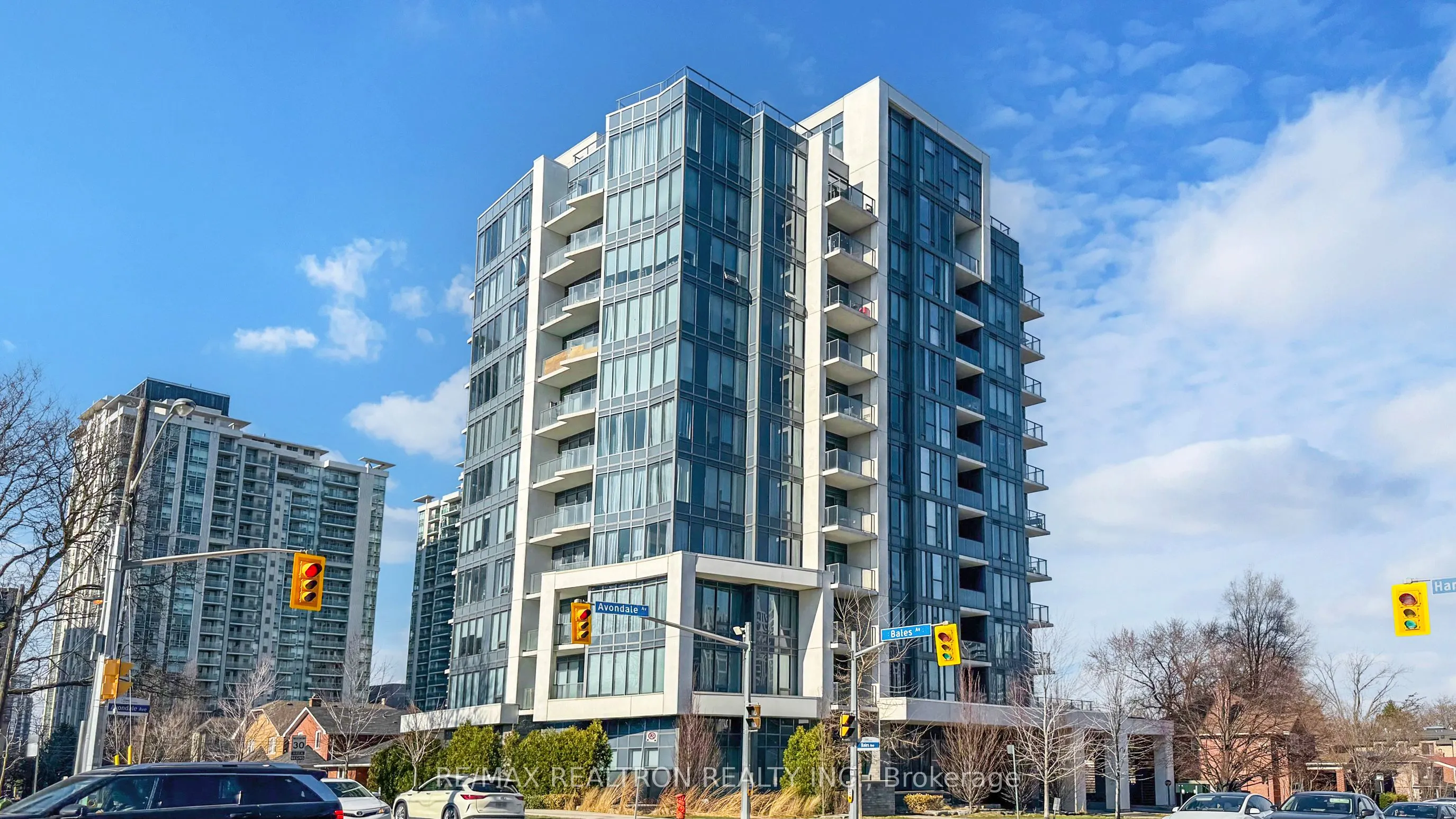 28 Avondale Avenue #1102