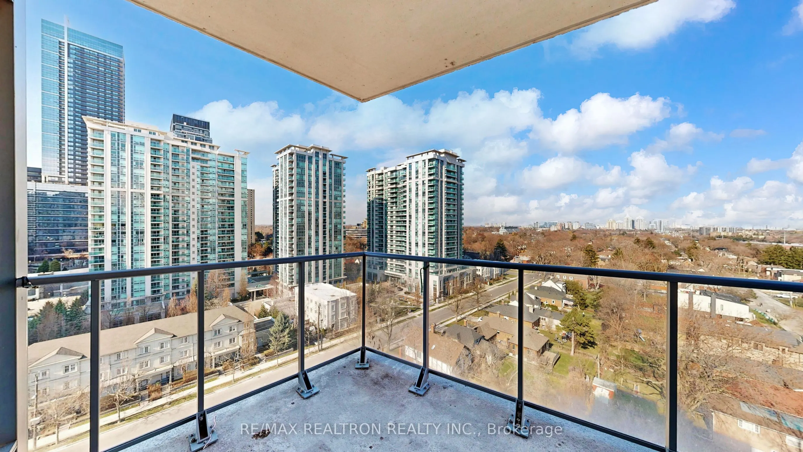 28 Avondale Avenue #1102